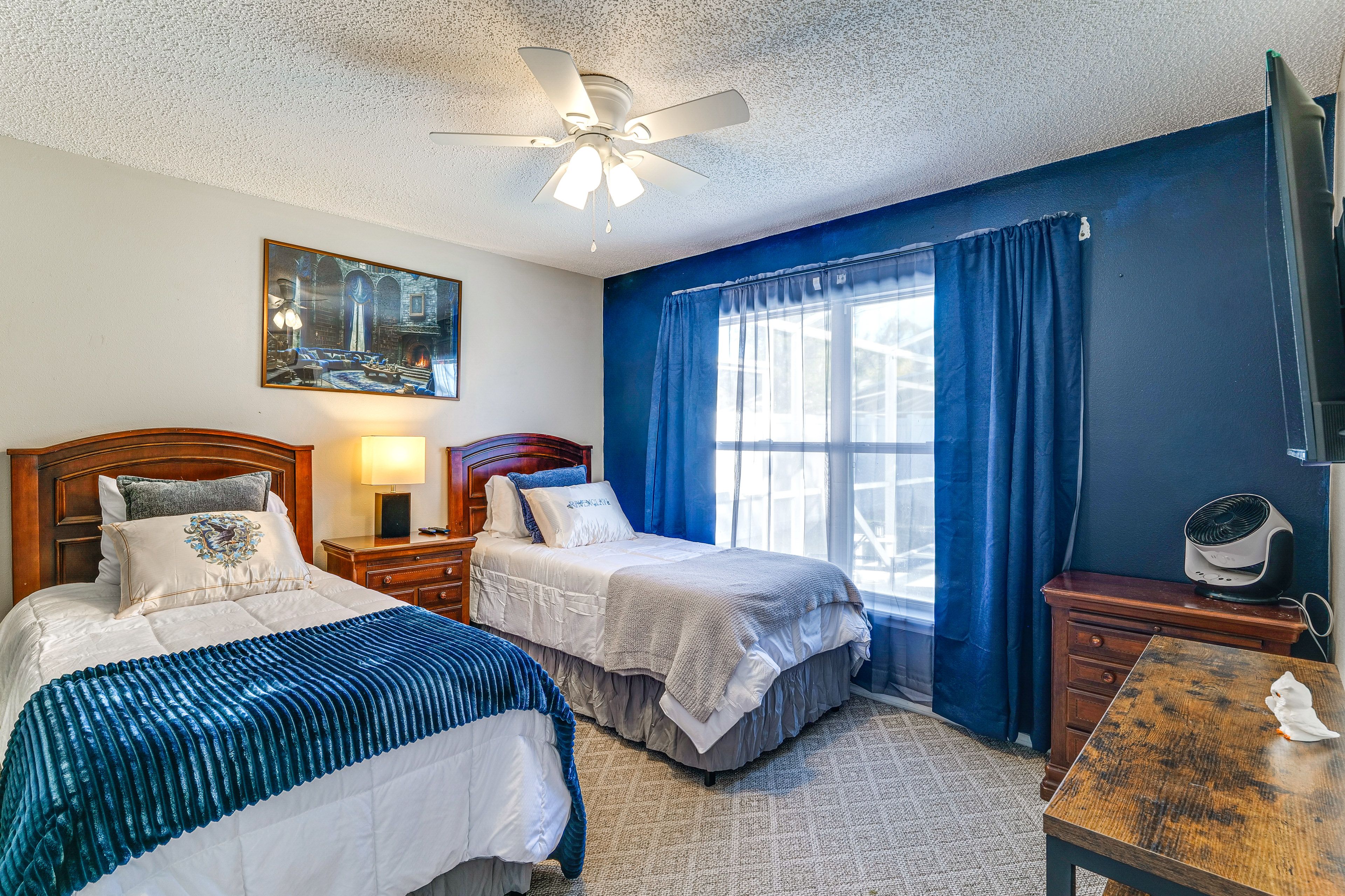 Bedroom 4 (Ravenclaw) | 2 Twin Beds