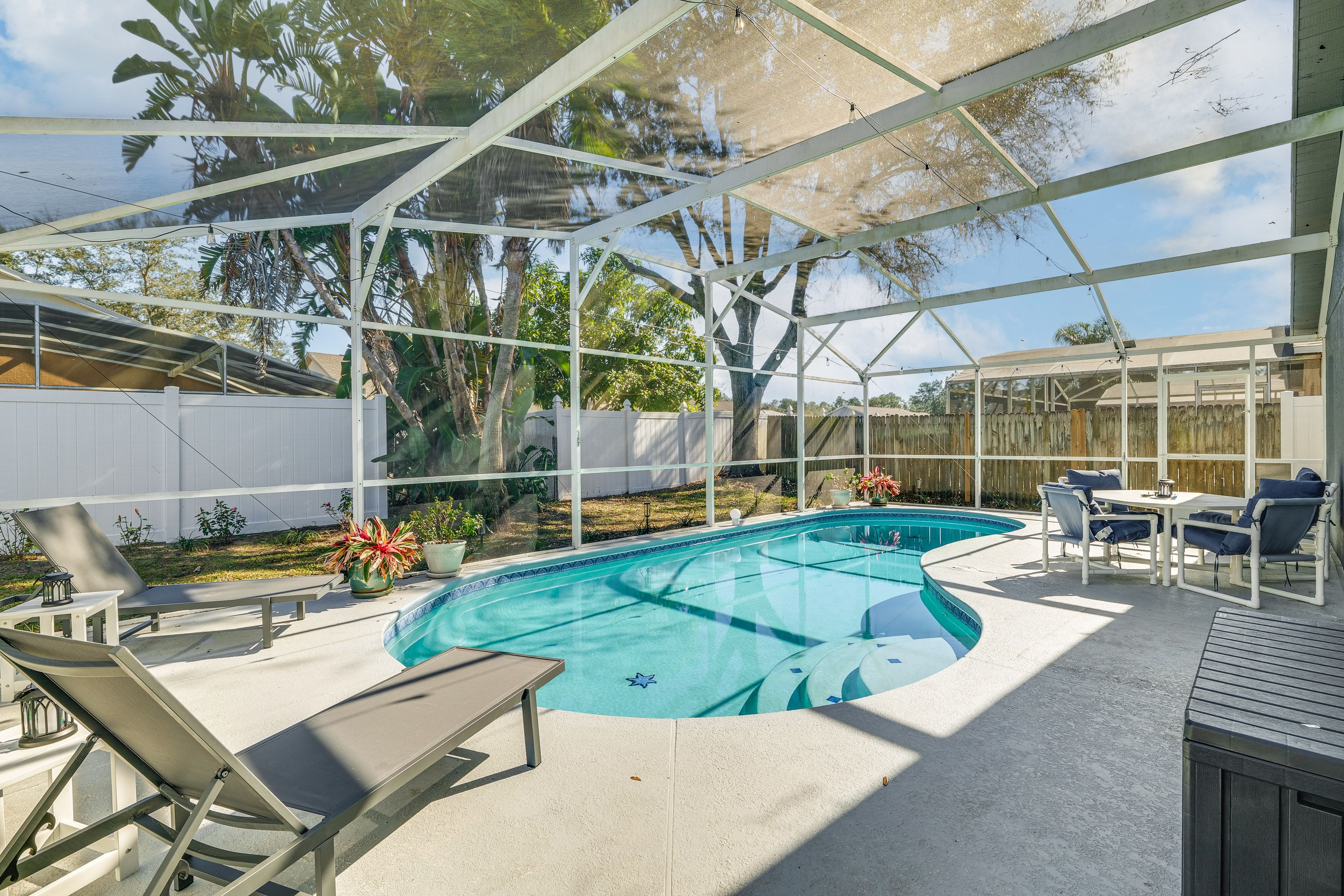 Clermont Vacation Rental | 5BR | 2.5BA | 1,600 Sq Ft | 1 Small Step Required