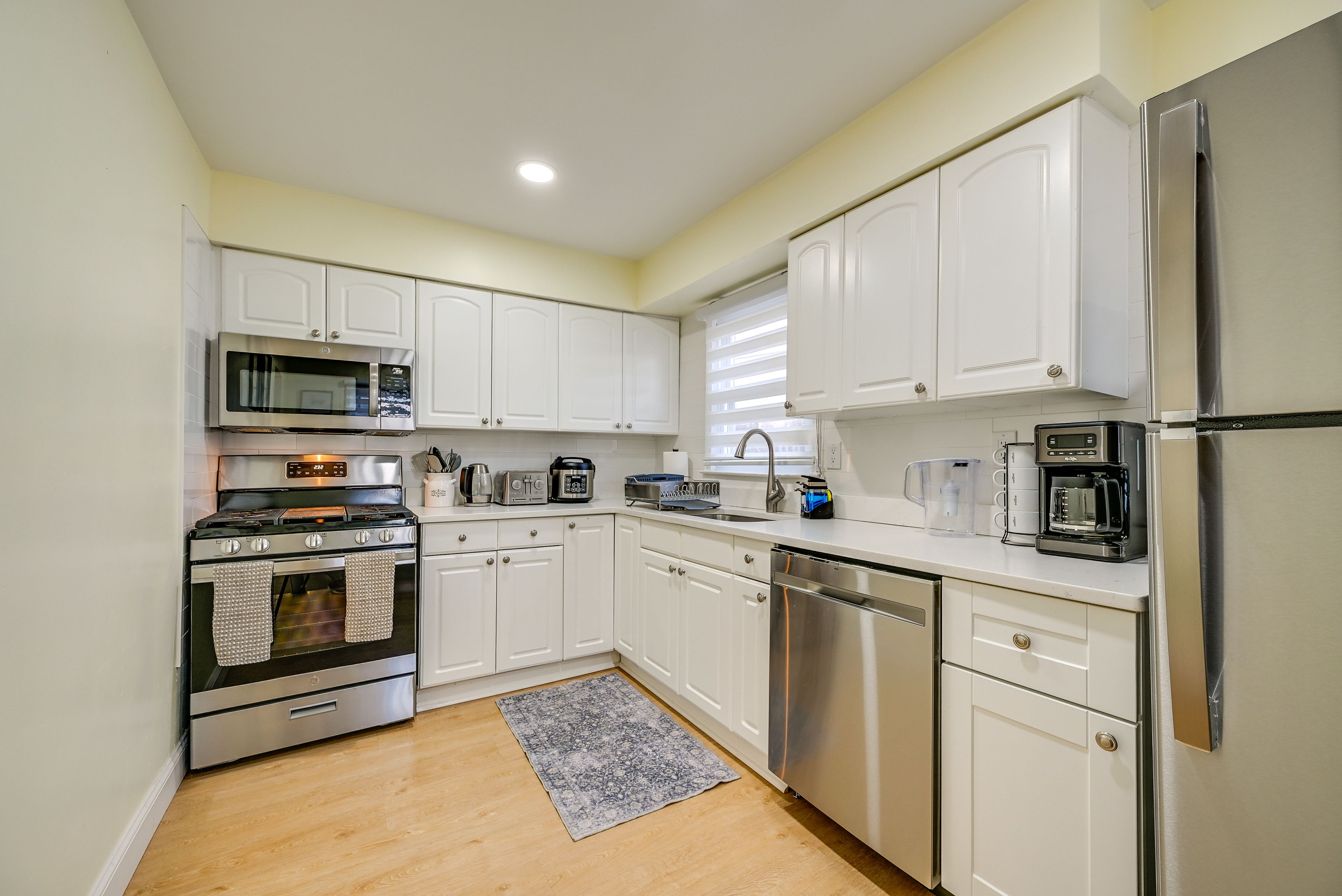 Kitchen | Coffee Maker | Dishwasher