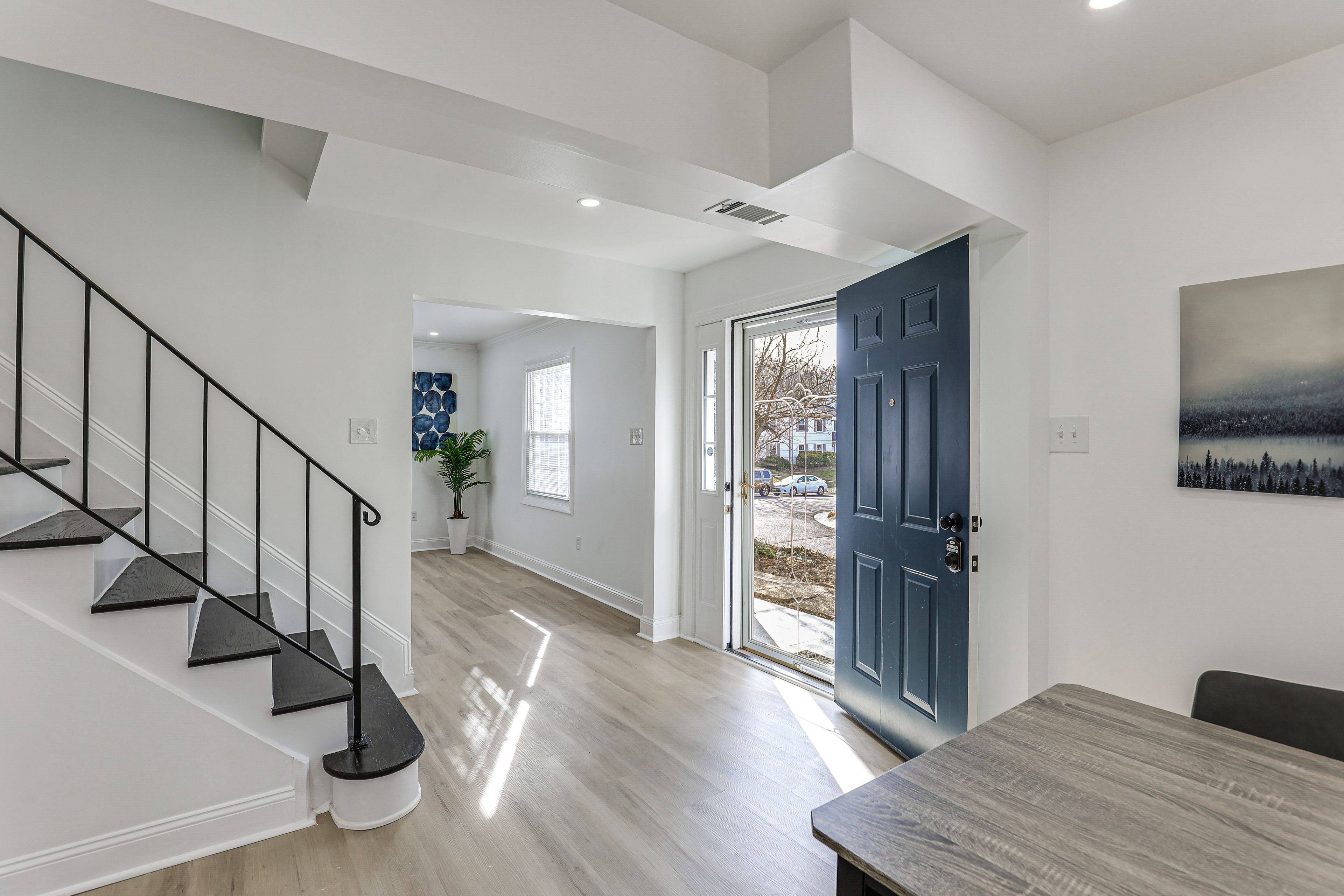 Entryway | Main Floor