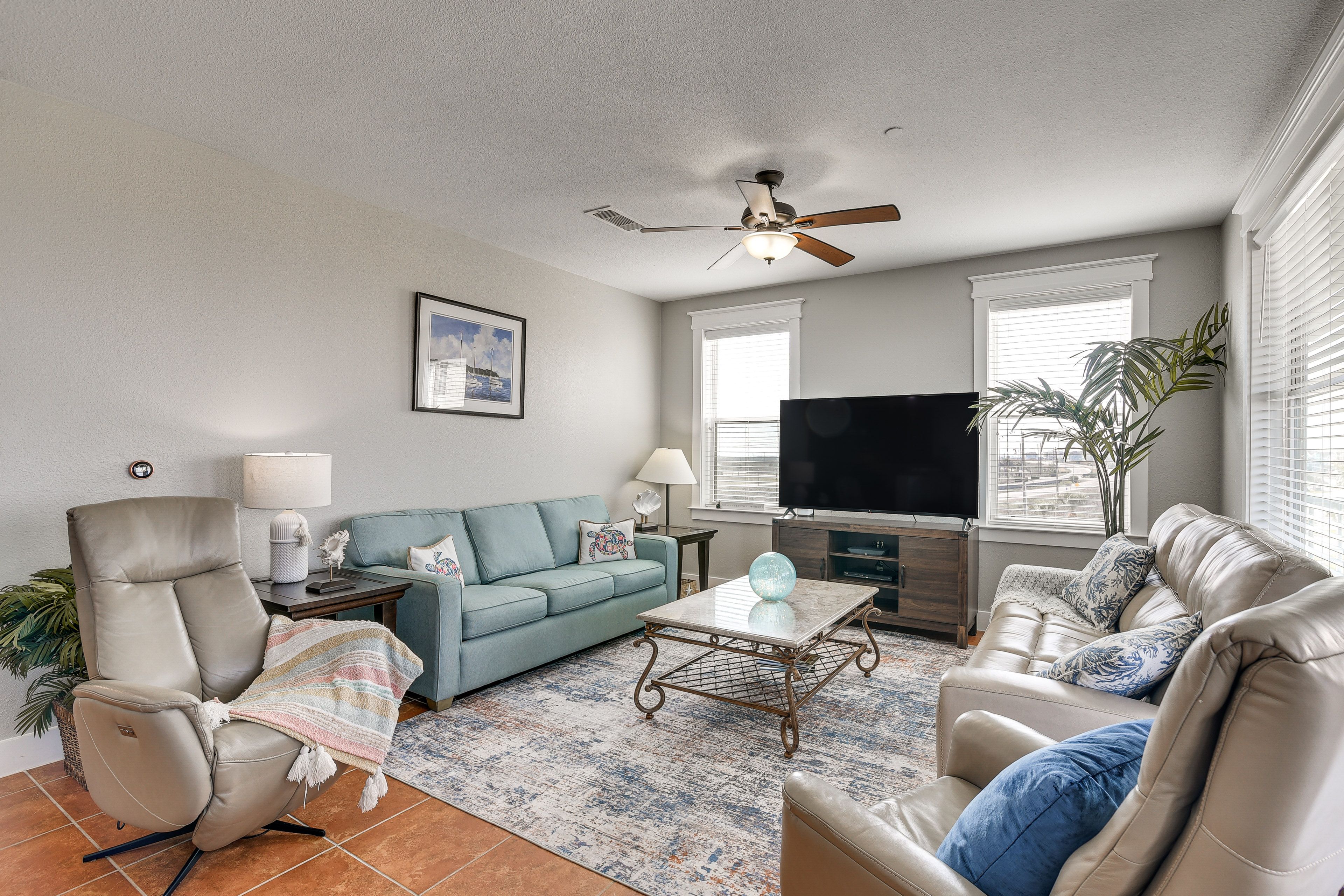 Living Room | Queen Sleeper Sofa