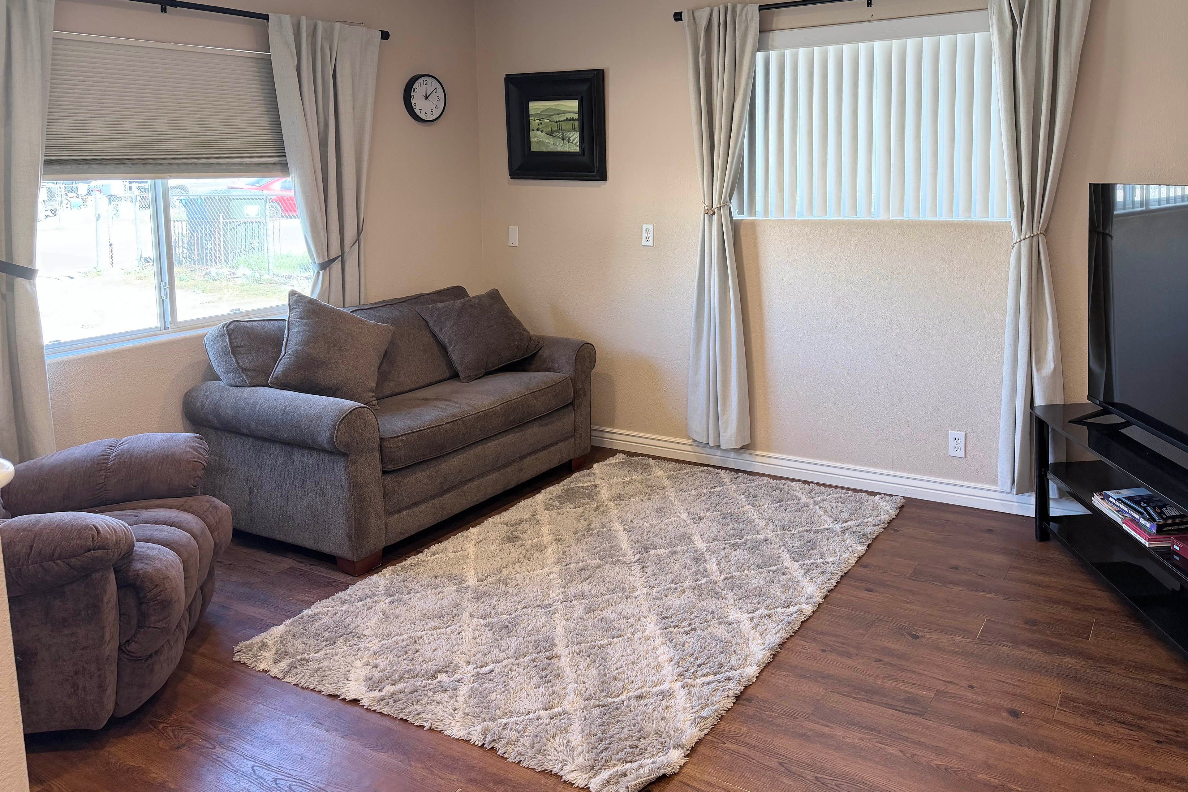 Living Room | Twin Sleeper Sofa | Smart TV | Board Games