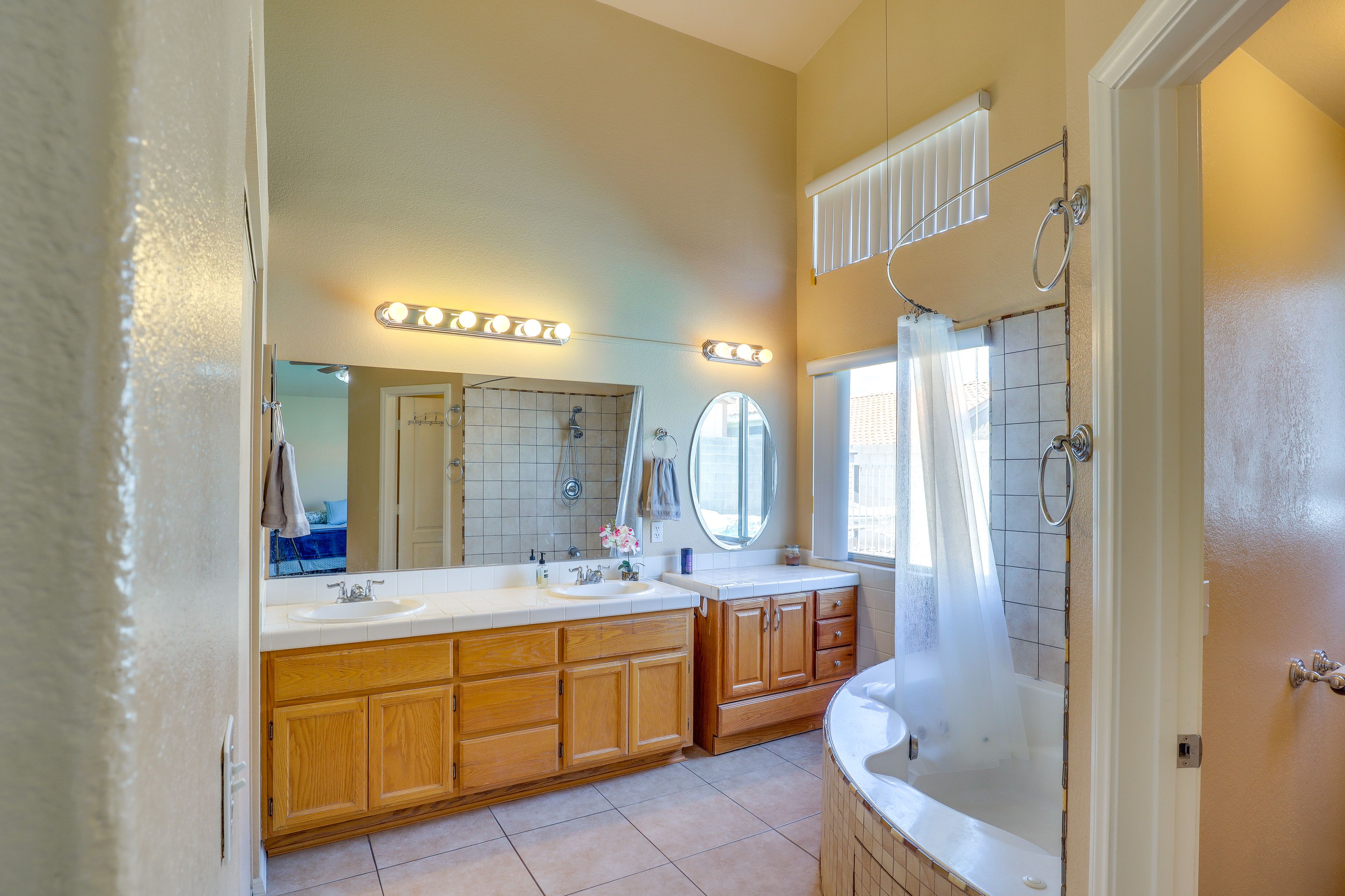 En-Suite Bathroom