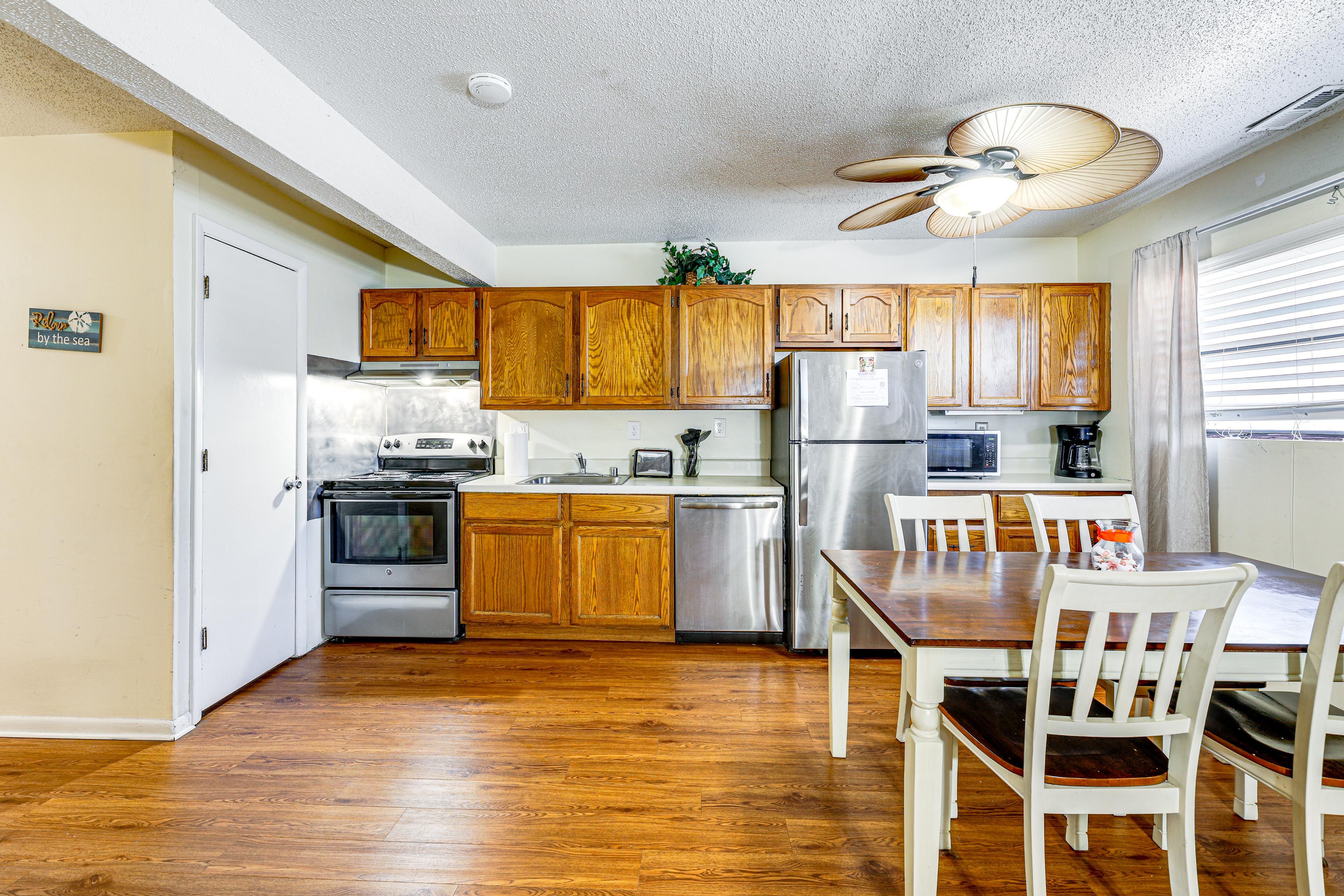 Kitchen | Dishwasher | Drip Coffee Maker