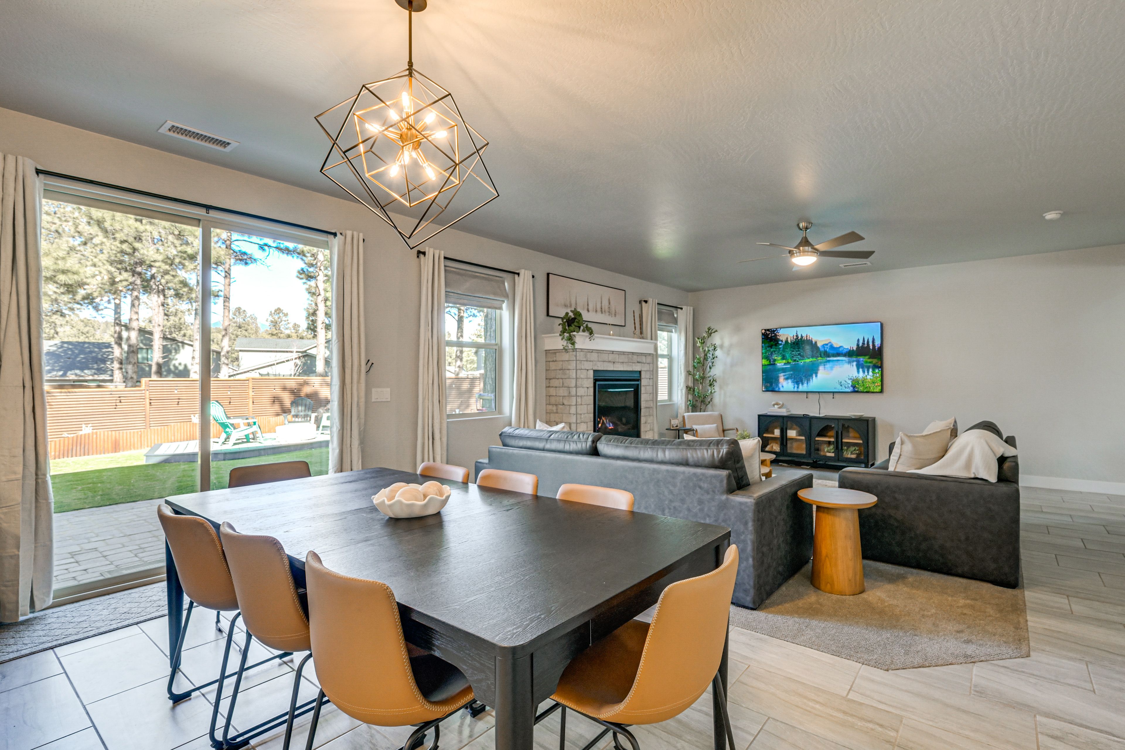 Dining Area | 1st Floor