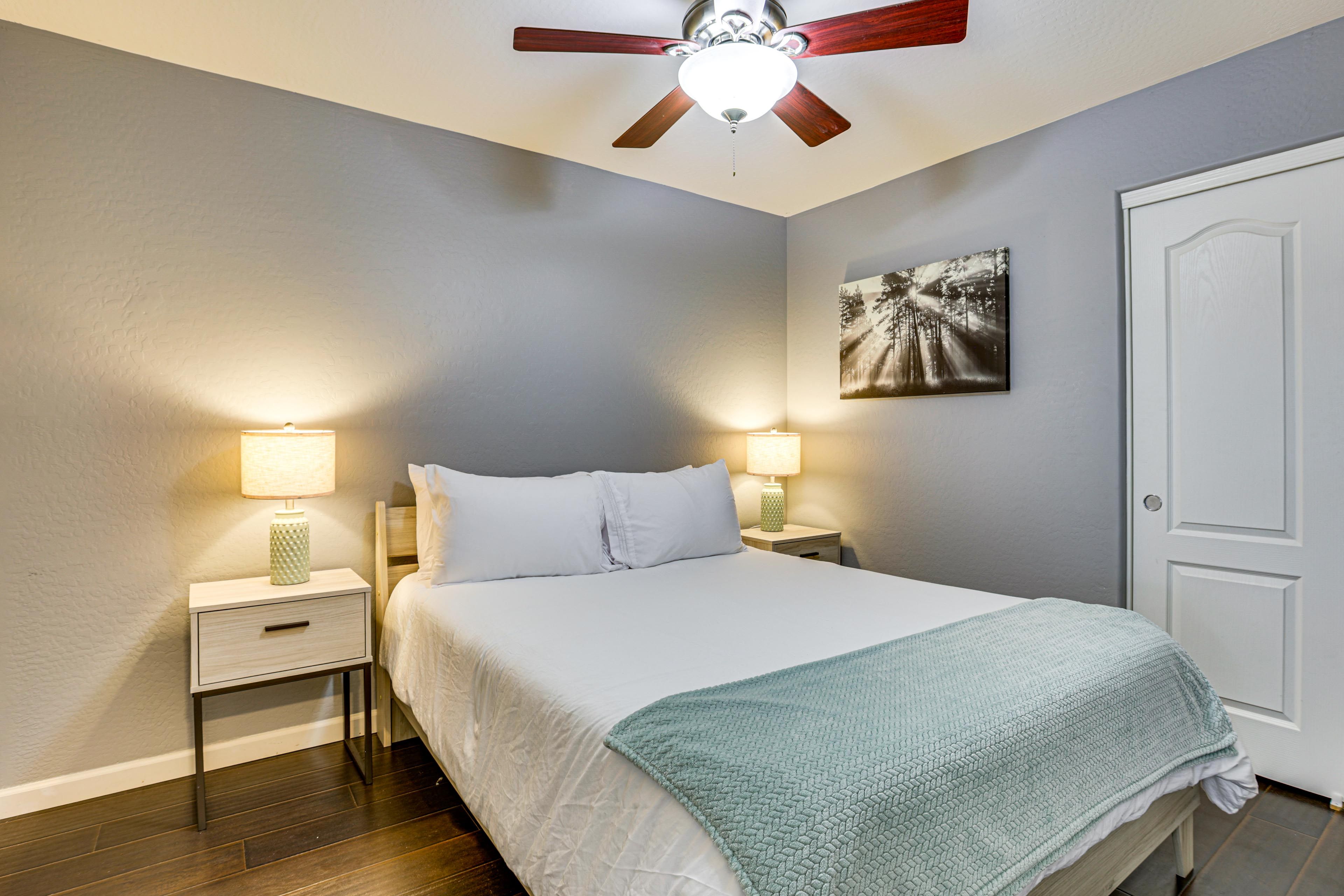 Bedroom 1 | King Bed