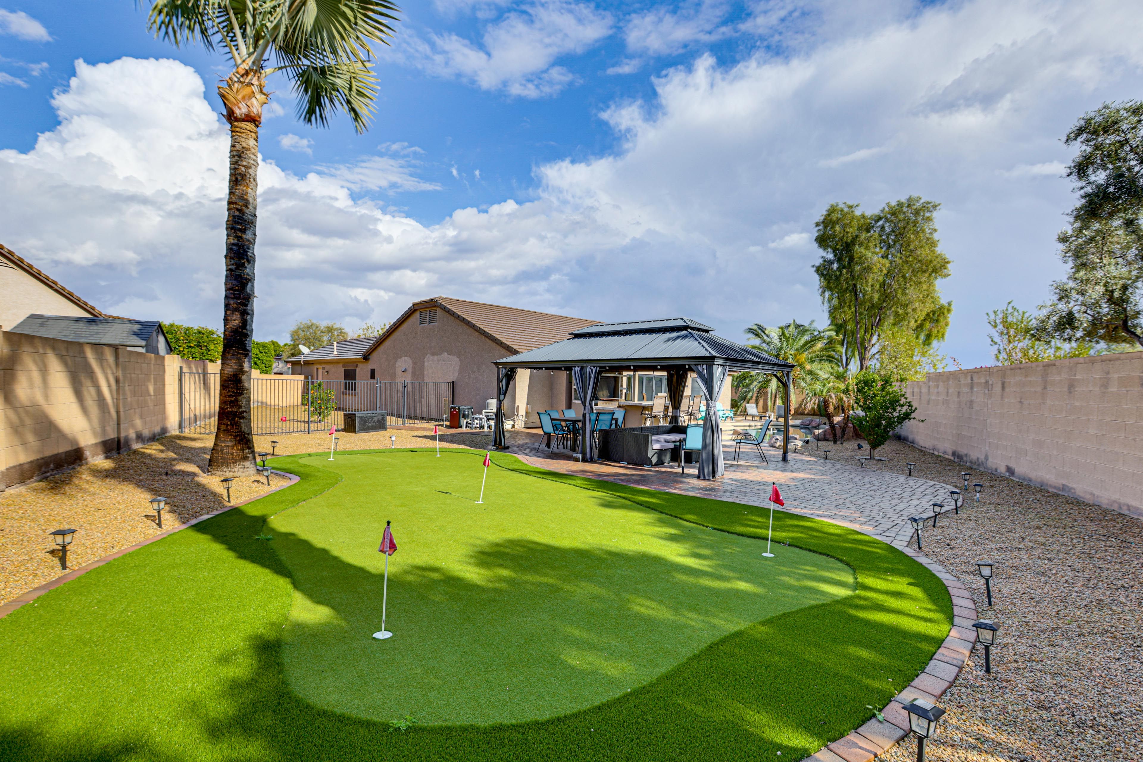 Putting Green | Furnished Gazebo