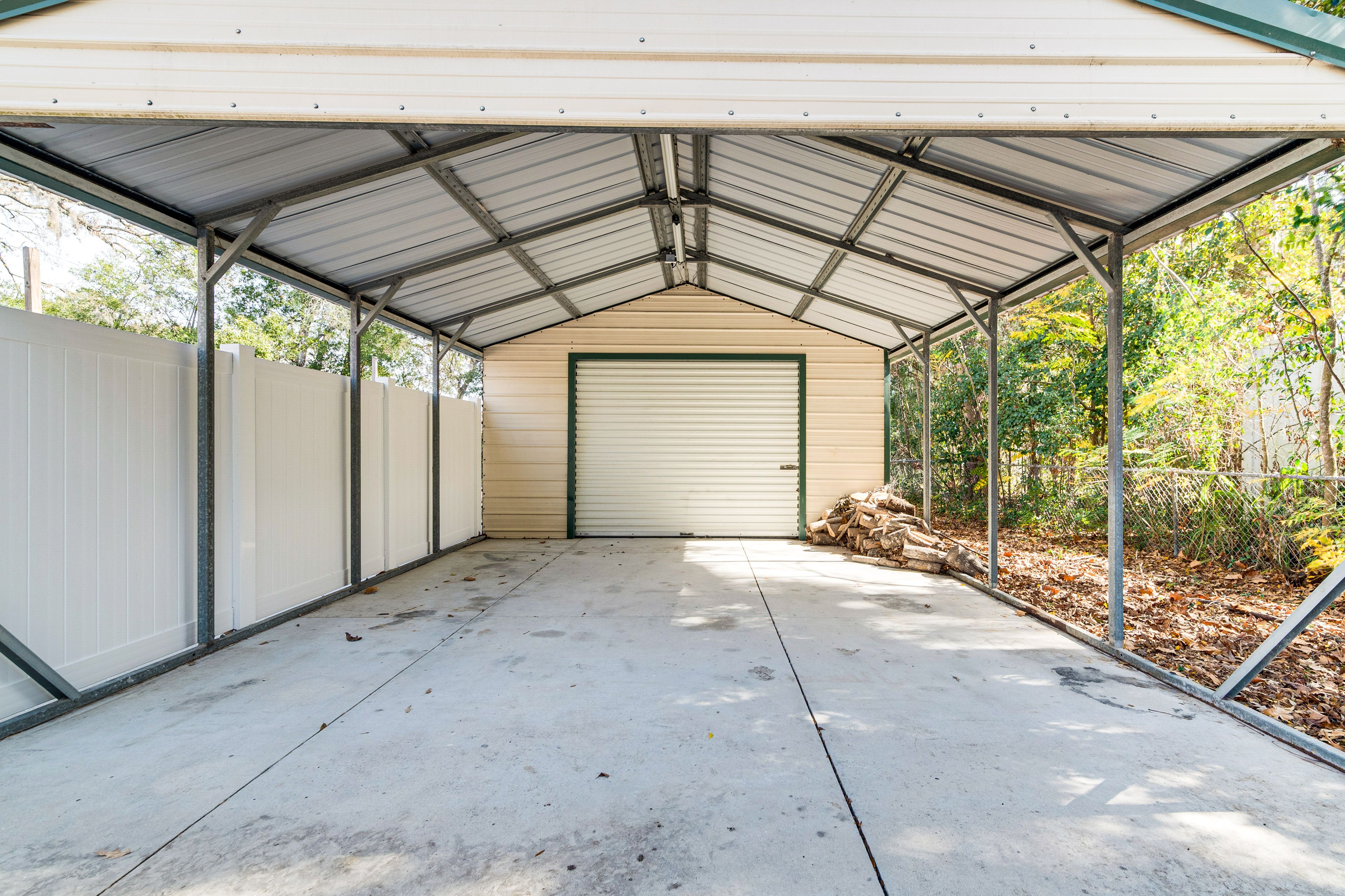 Parking | Carport (2 Vehicles) | Driveway (5 Vehicles)