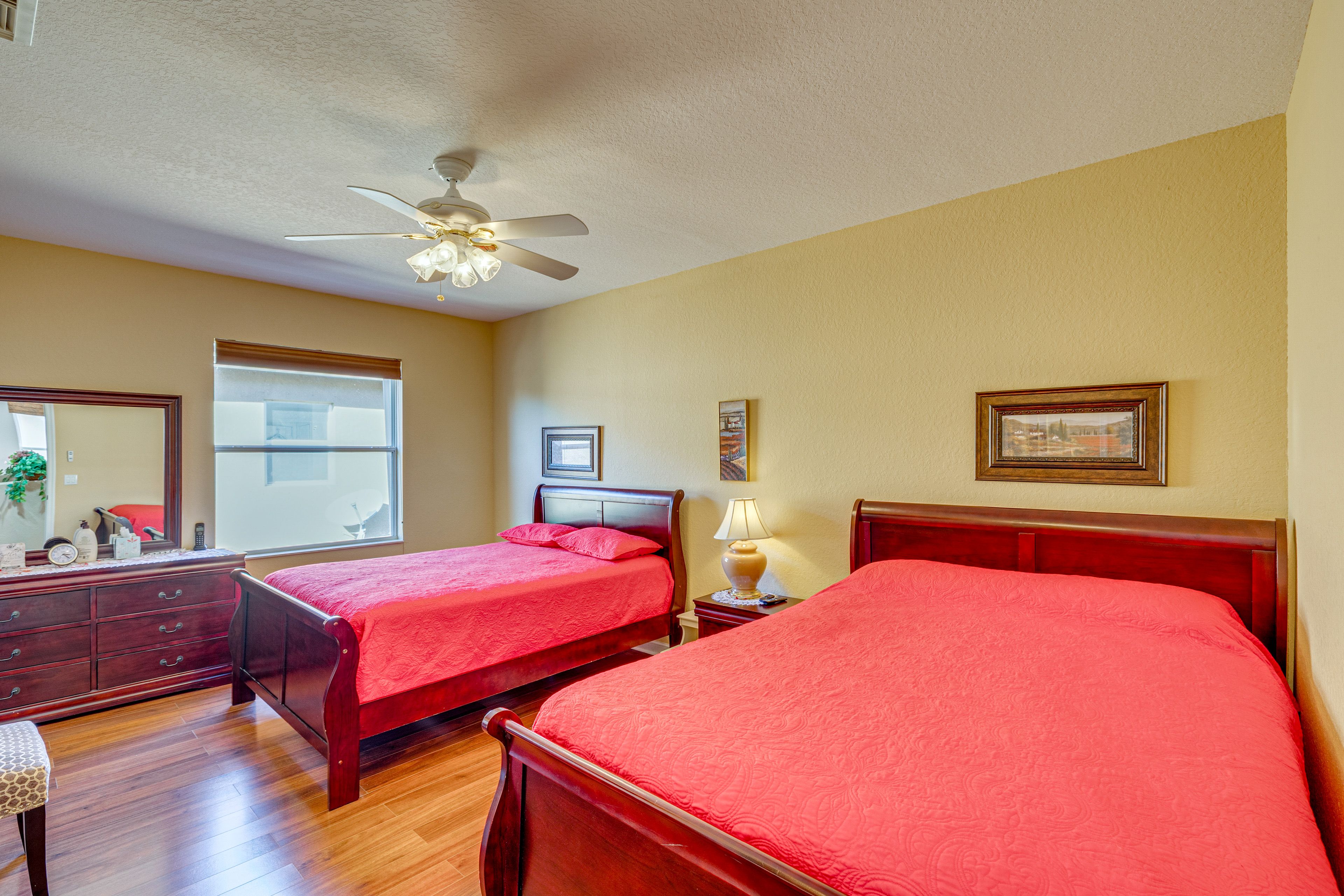 Bedroom 2 | Queen Bed | Full Bed | 2nd Floor