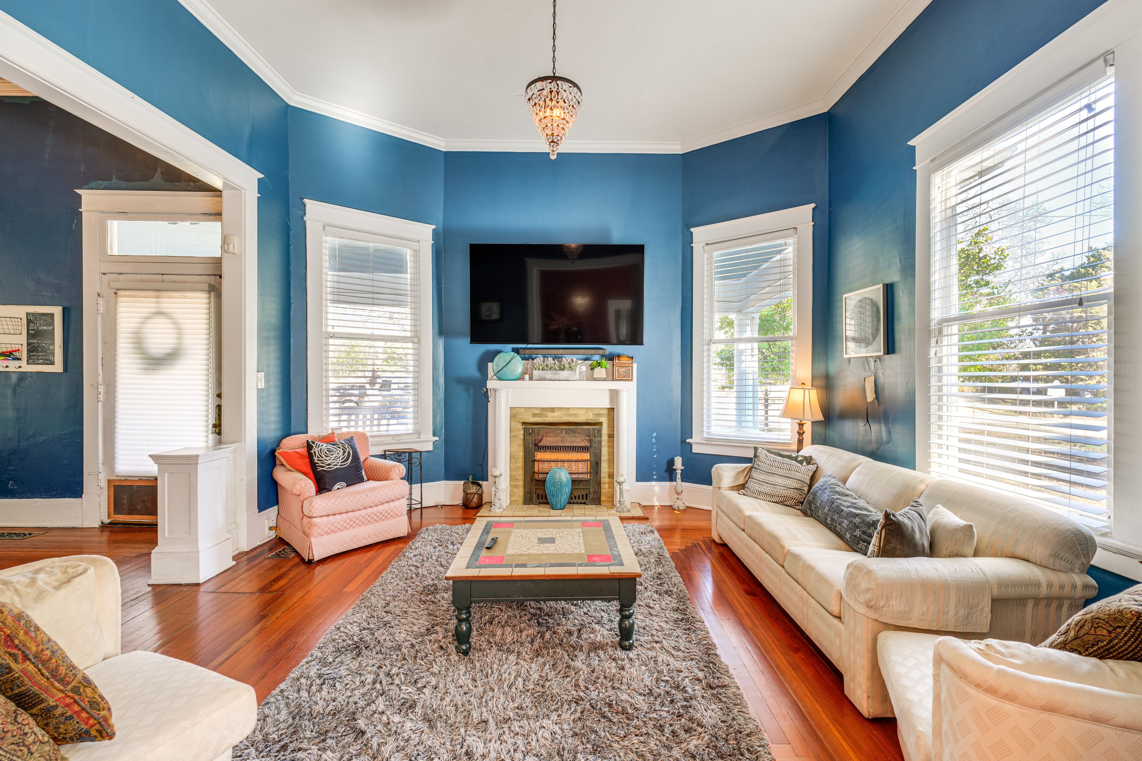 Main Living Area | 1st Floor