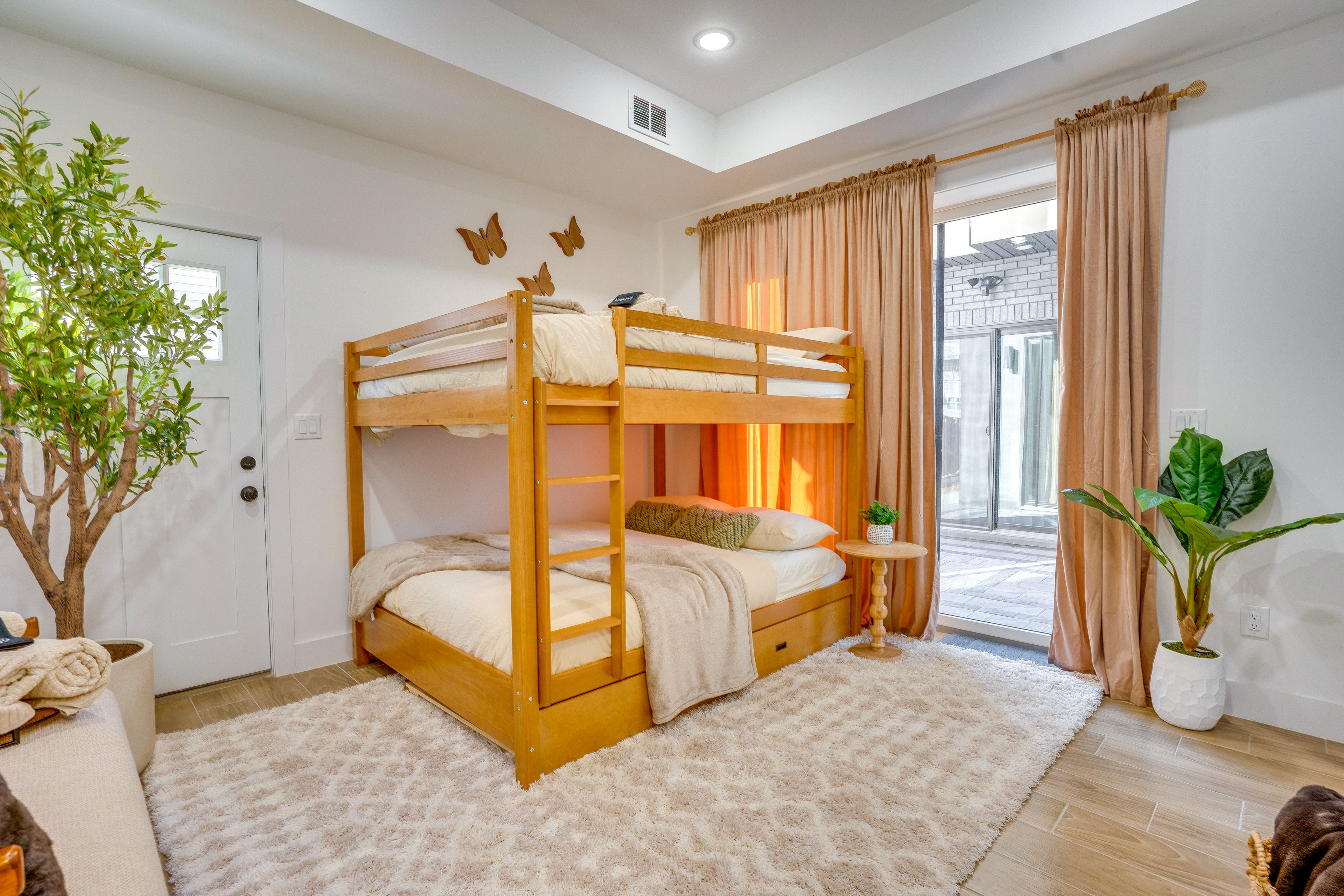 Bedroom 4 | Queen Bunk Bed | Twin Trundle | Ground Level