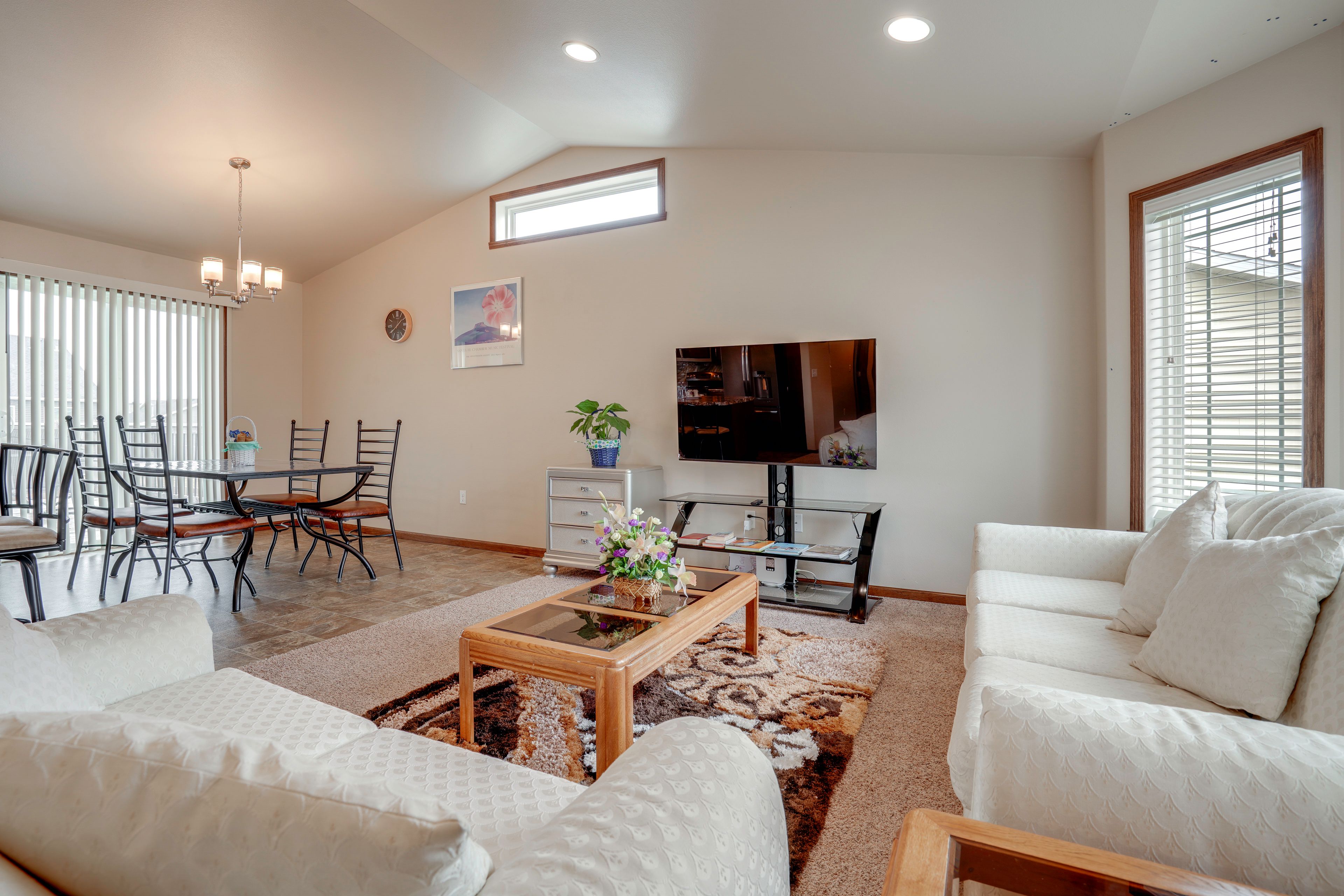 Living Room | Upper Level