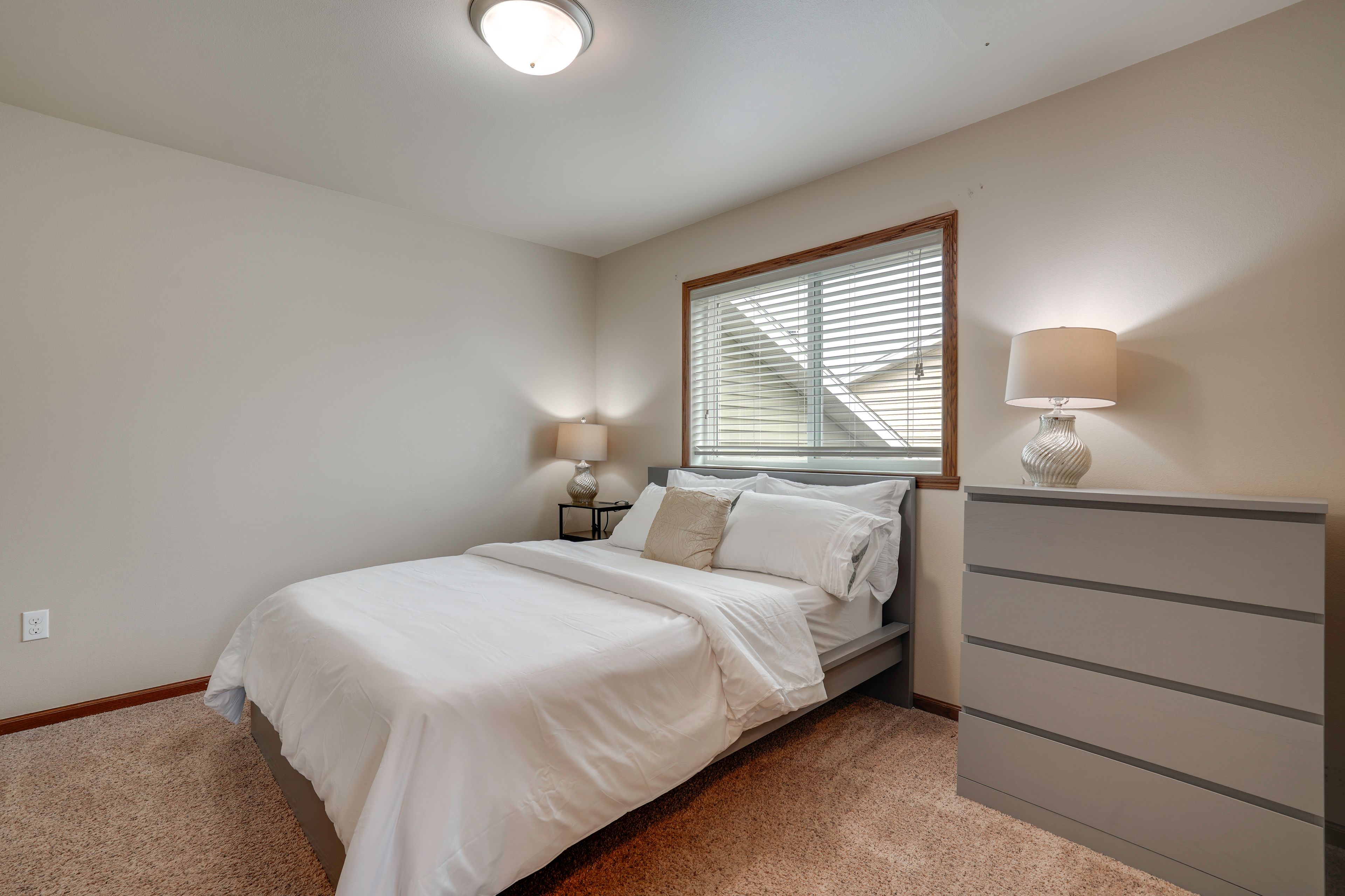 Bedroom 2 | Queen Bed | Upper Level