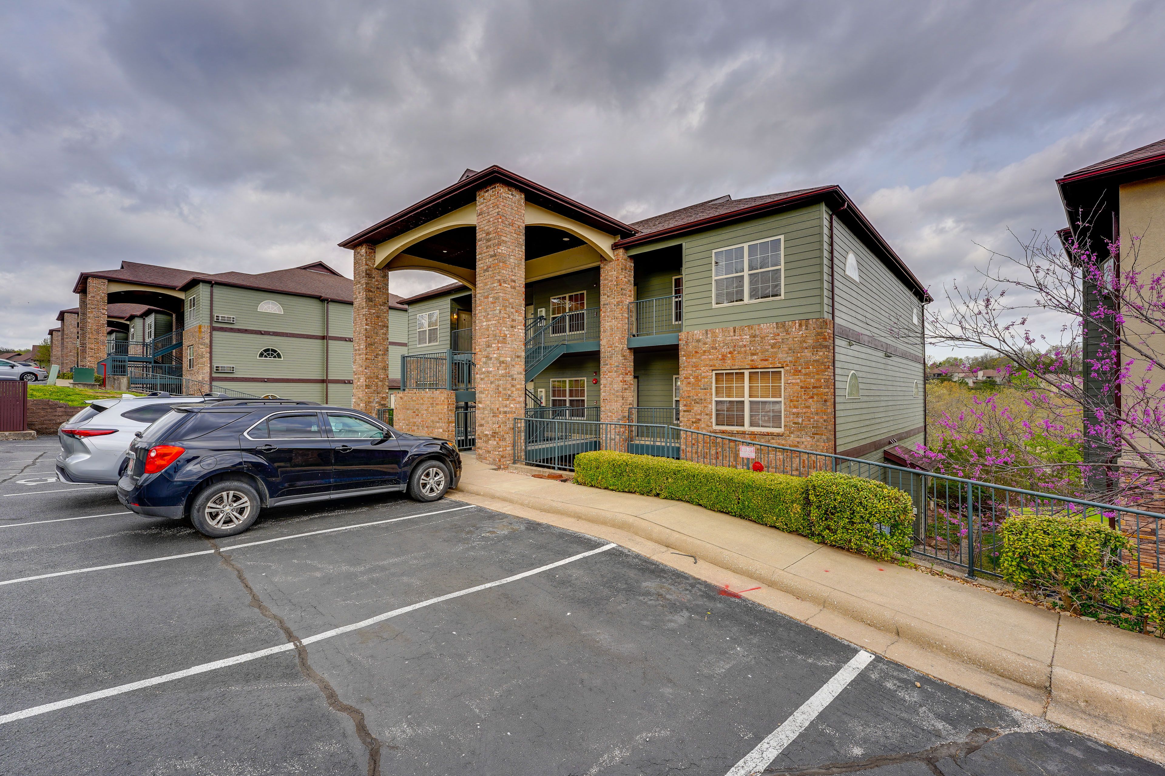 Covered Parking | 2 Vehicles