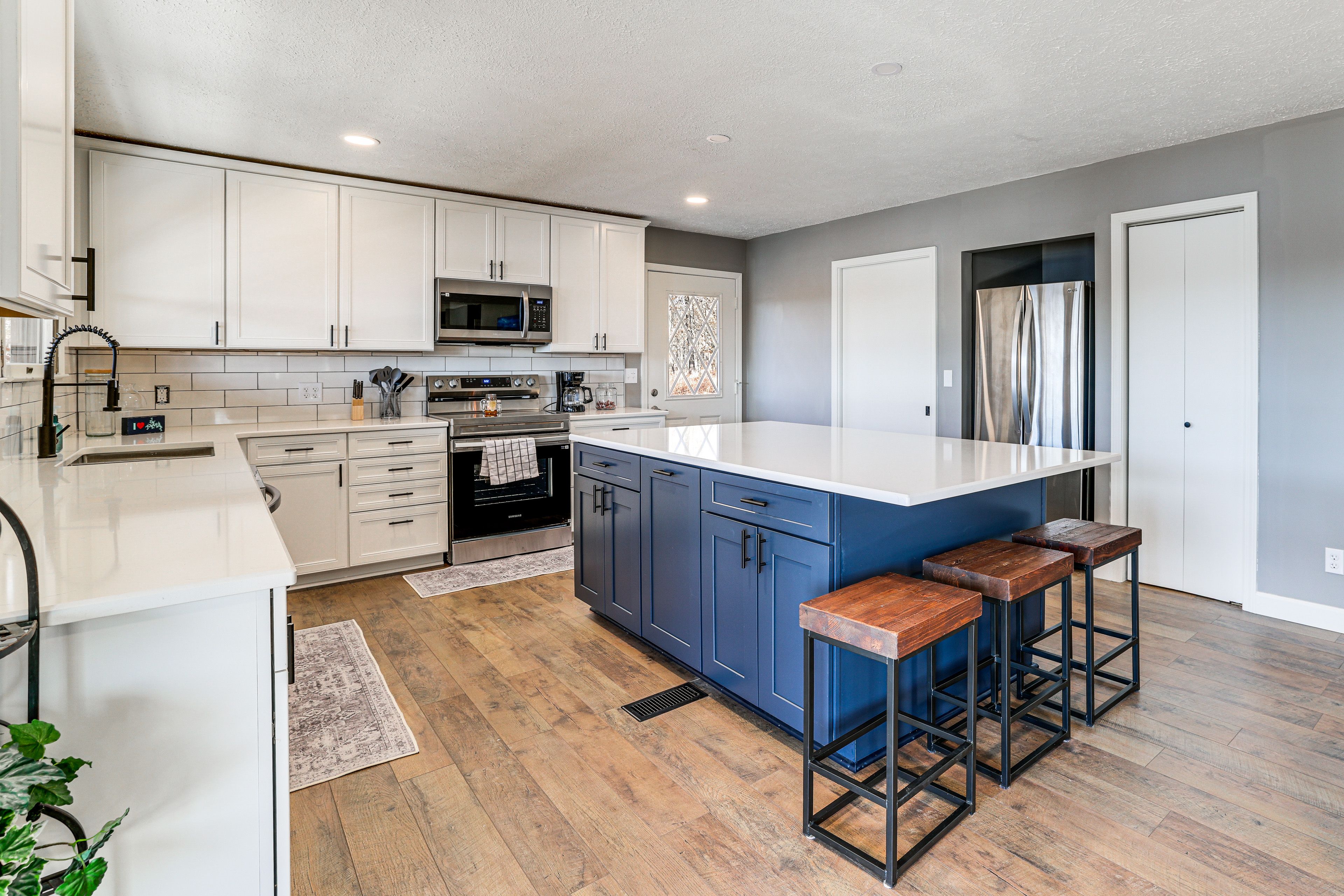 Kitchen | Main Level | Blender | Toaster | Cooking Basics