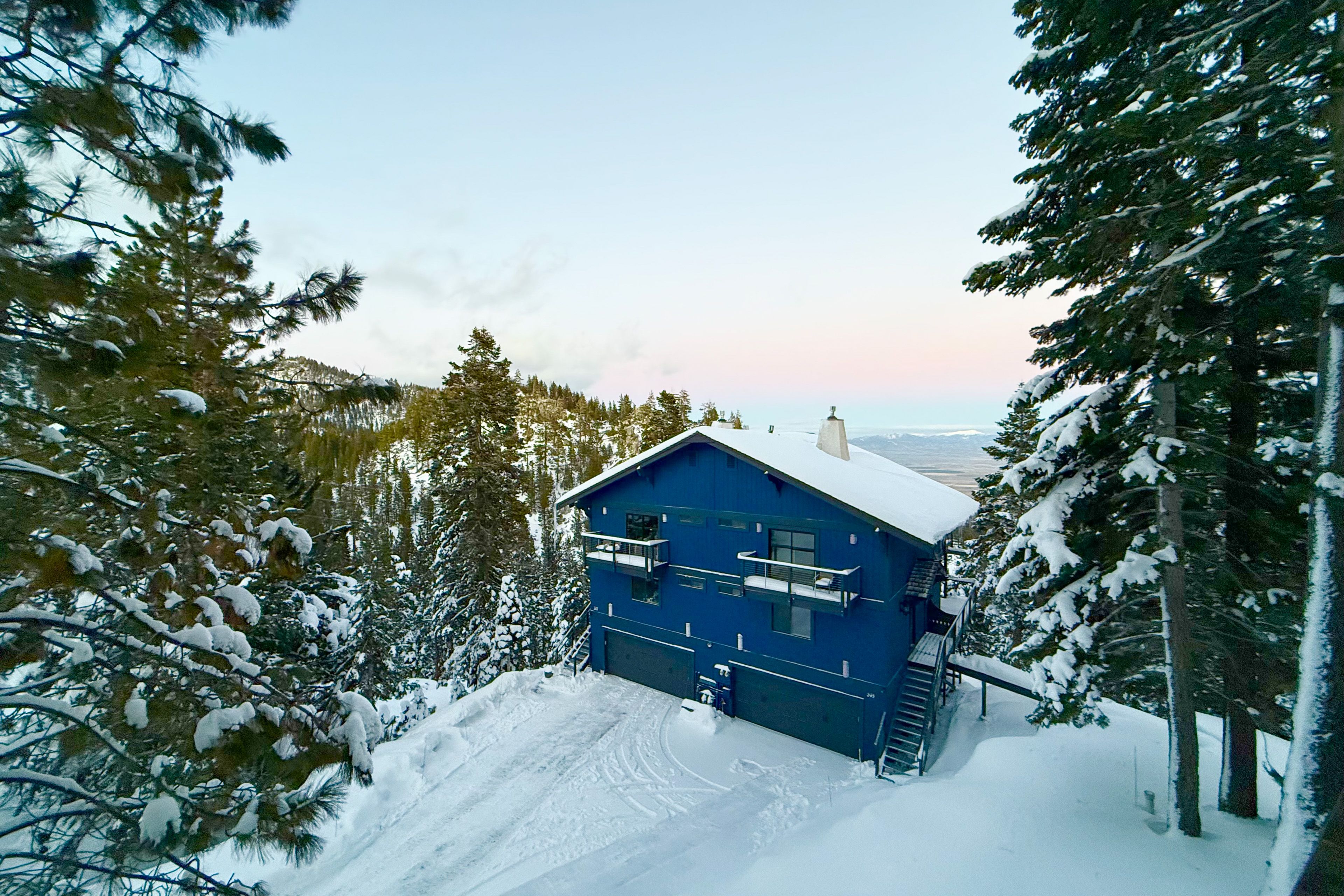 Stateline Vacation Rental | 4BR | 3BA | 1,715 Sq Ft