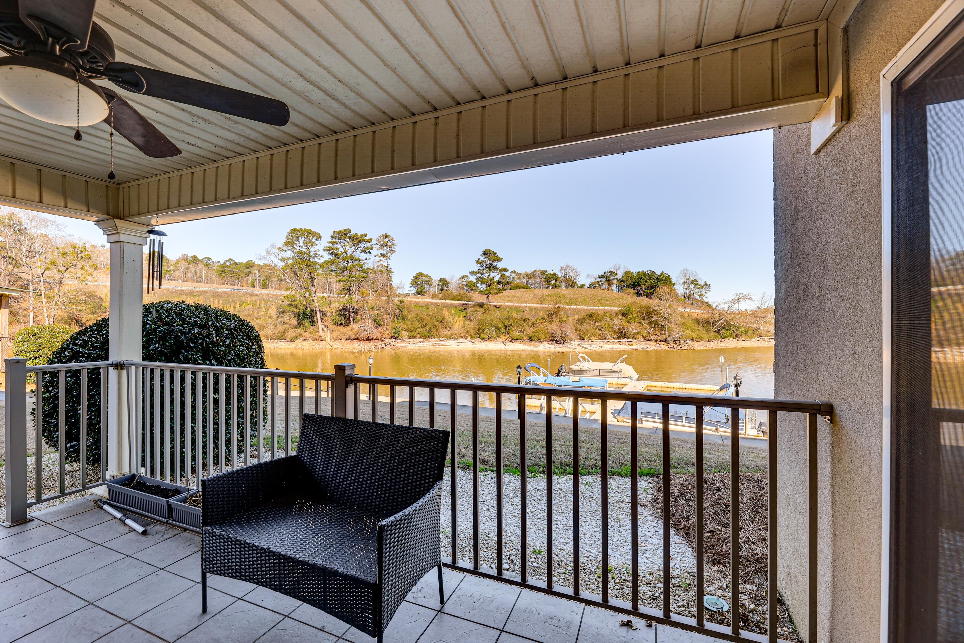 Private Porch w/ Seating
