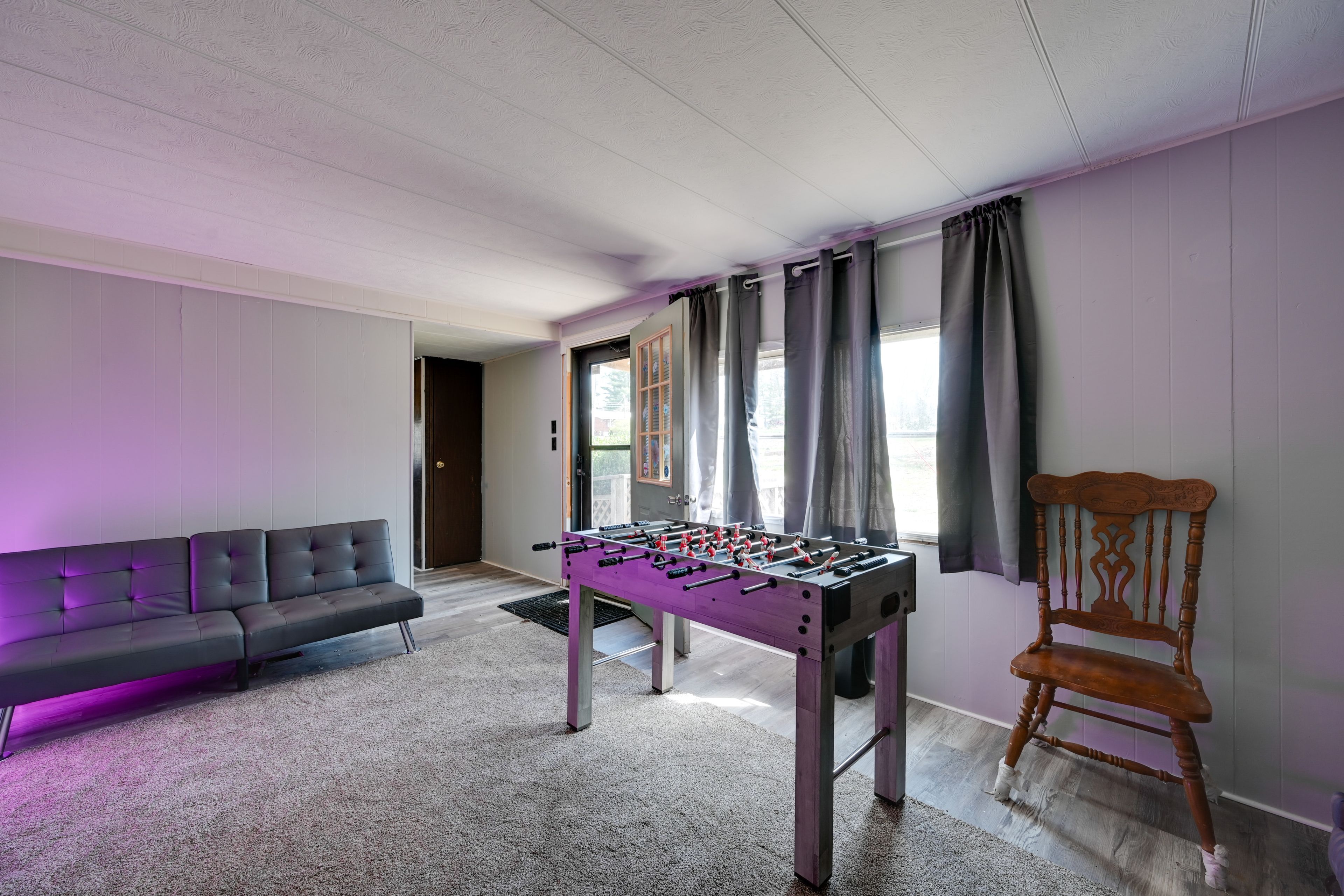Living Room | Futon