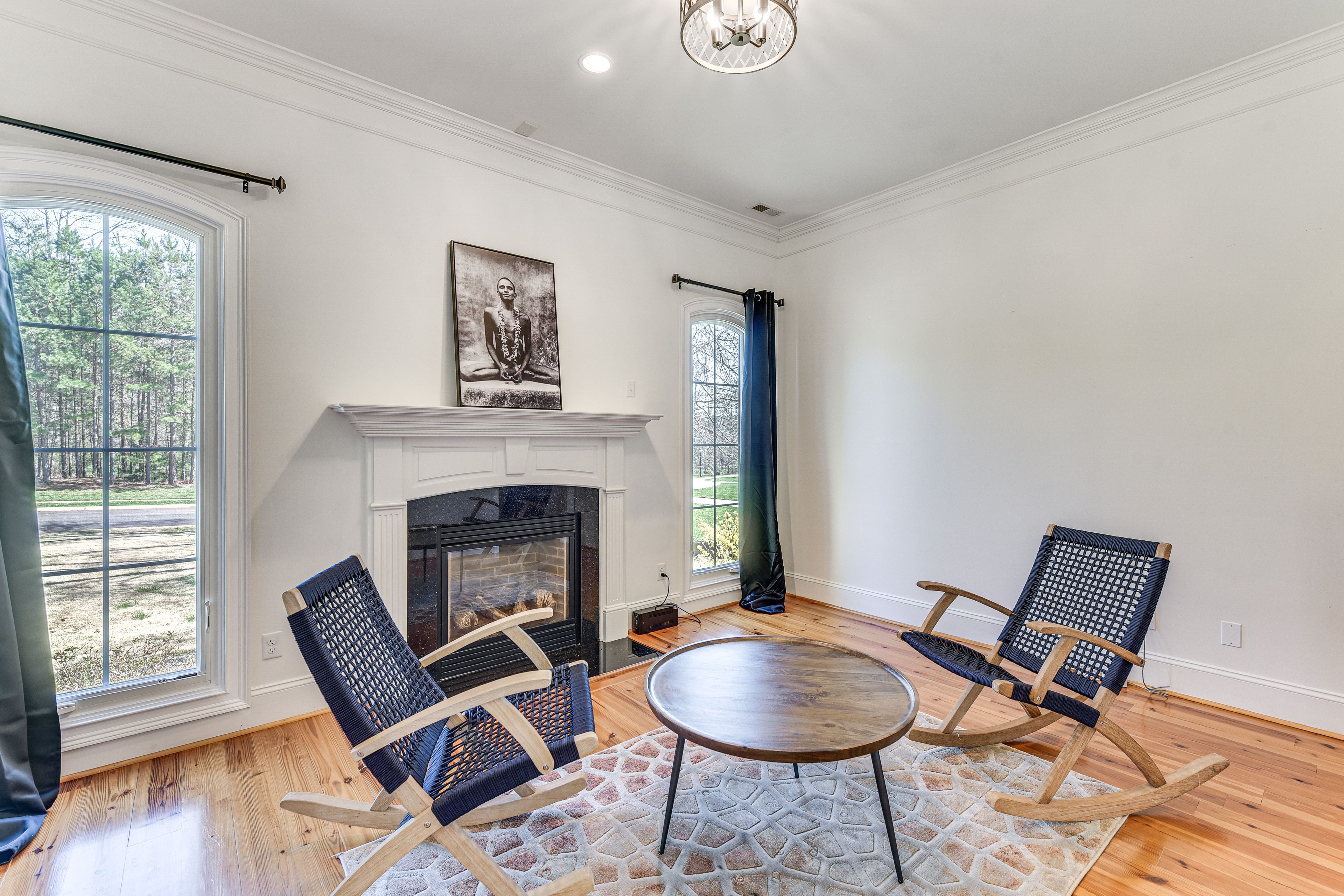 Addt'l Seating Area | Wet Bar