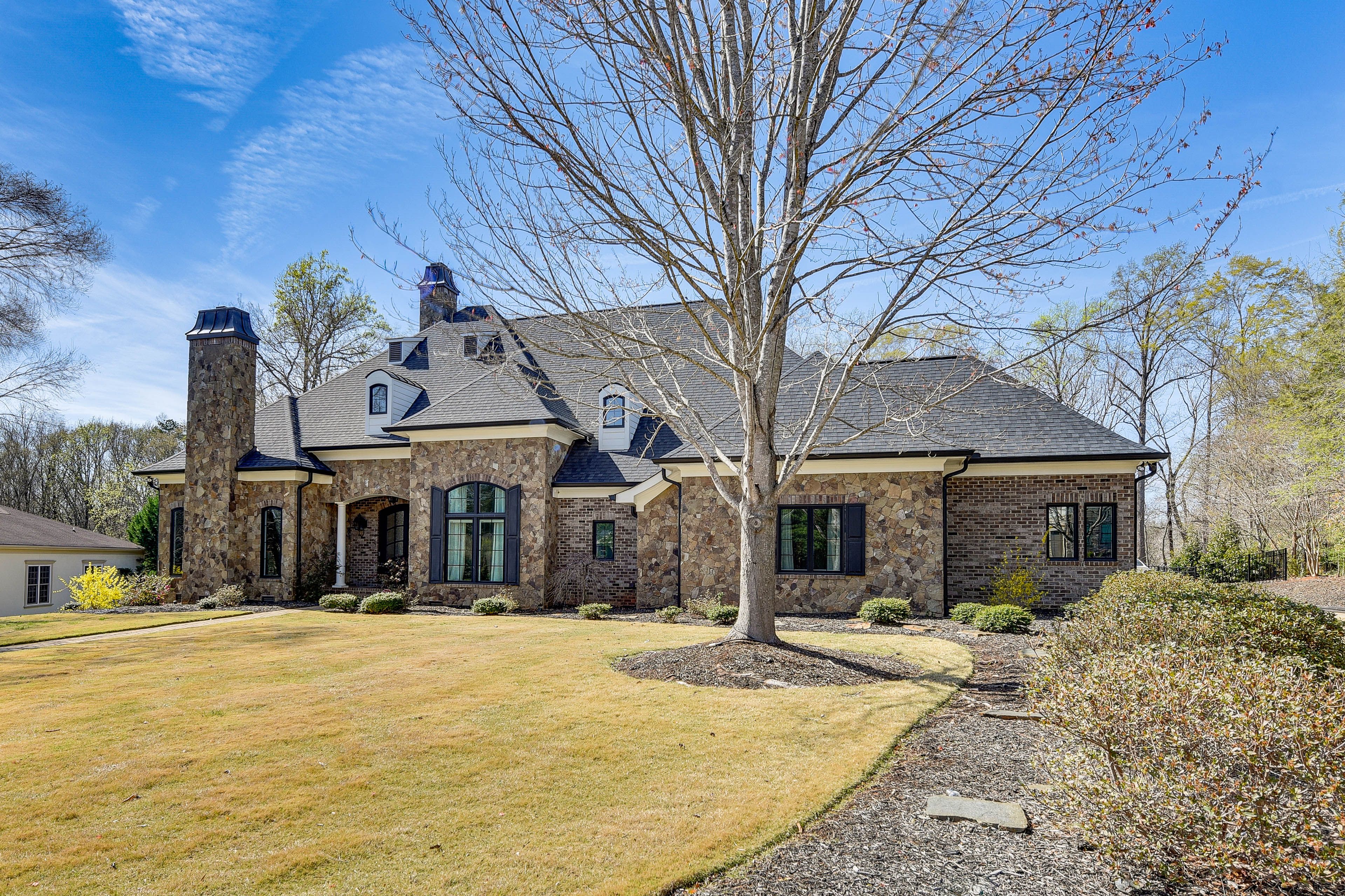 Parking | Driveway (2 Vehicles) | EV Charger Available