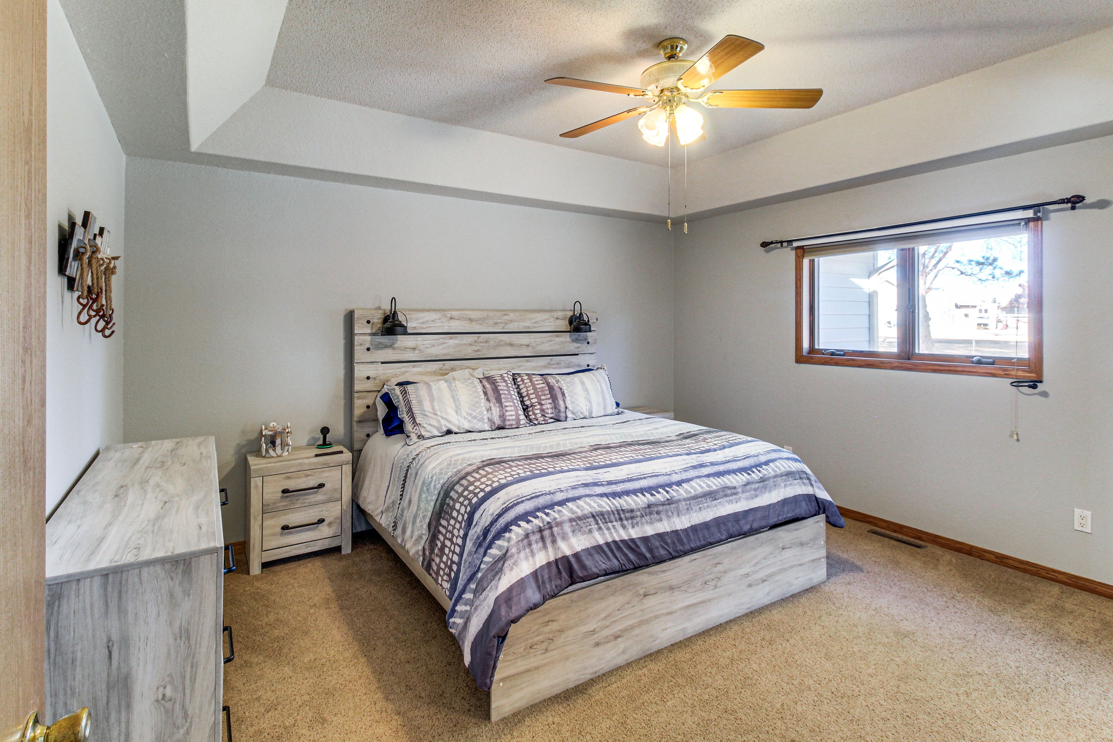 Bedroom 1 | King Bed | Main Floor