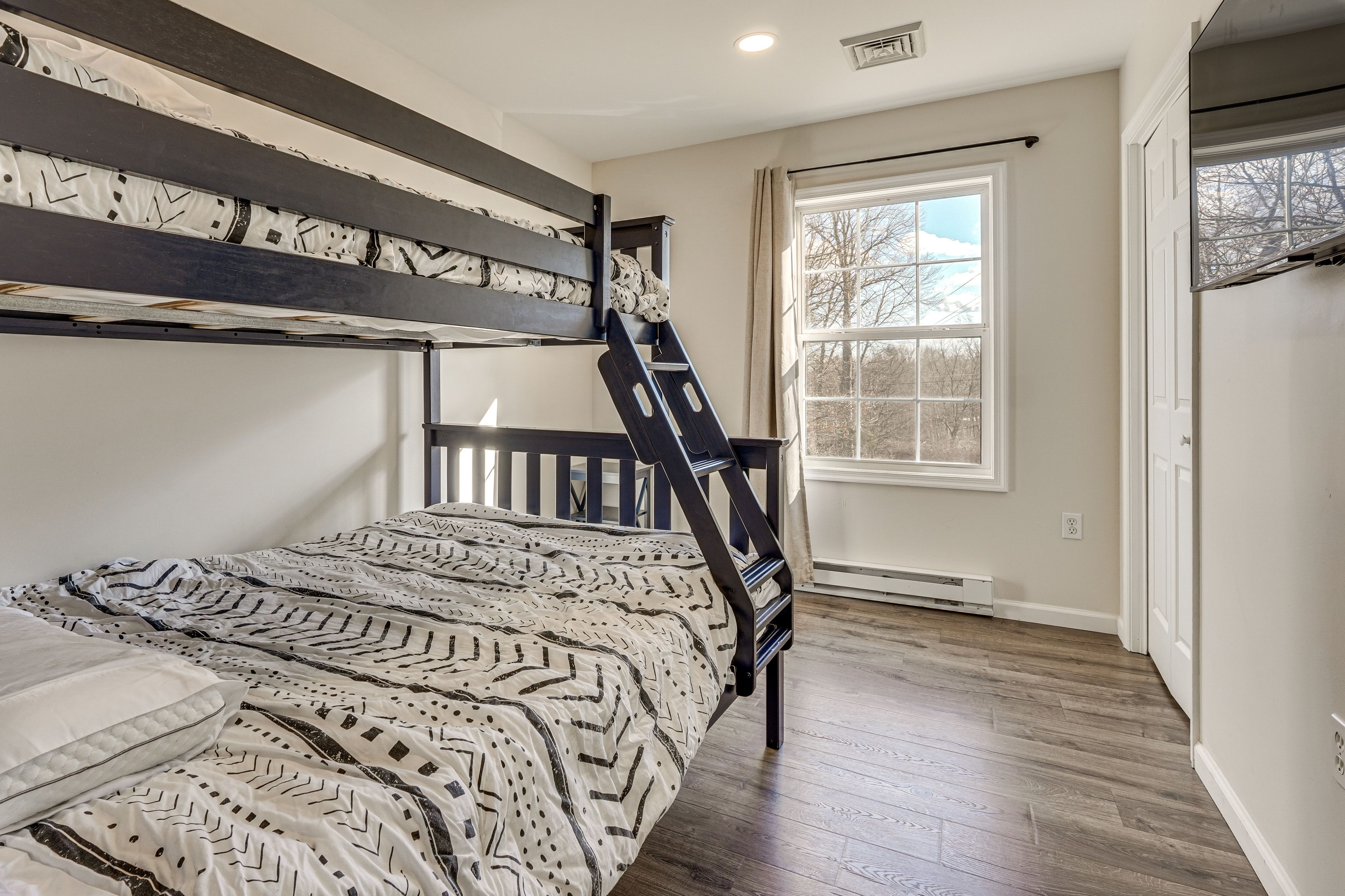 Bedroom 4 | Twin/Full Bunk Bed | 2nd Floor