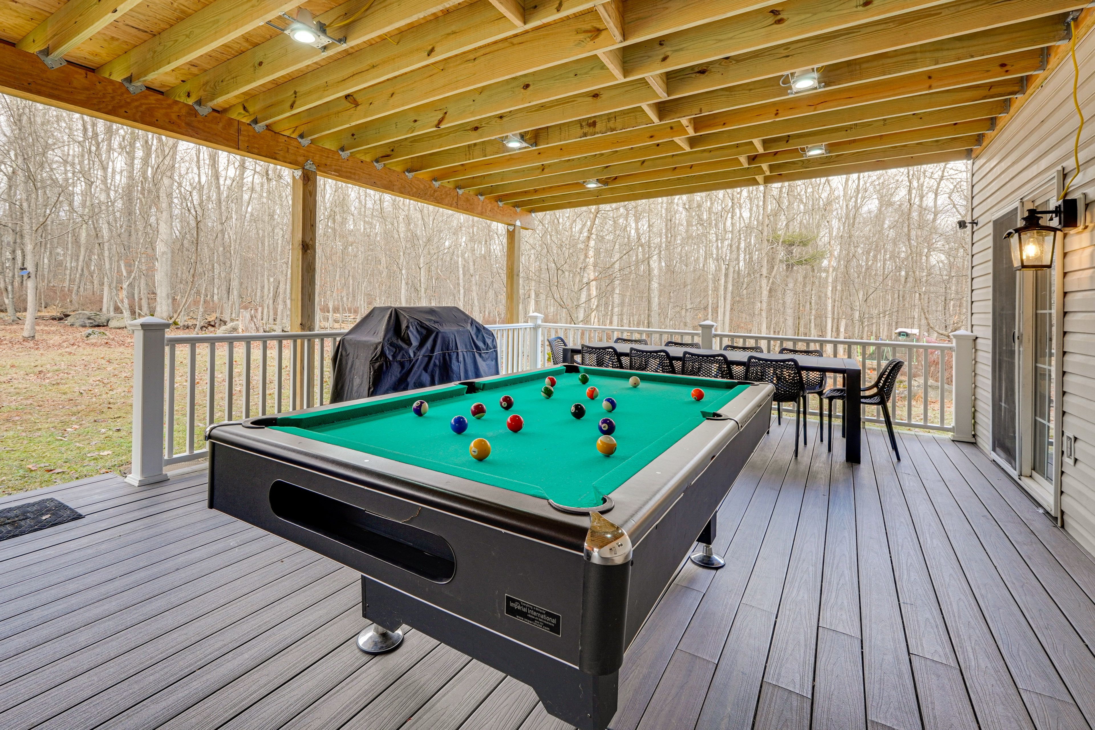 East Stroudsburg Vacation Rental | 4BR | 3BA | 2,350 Sq Ft | Stairs Required