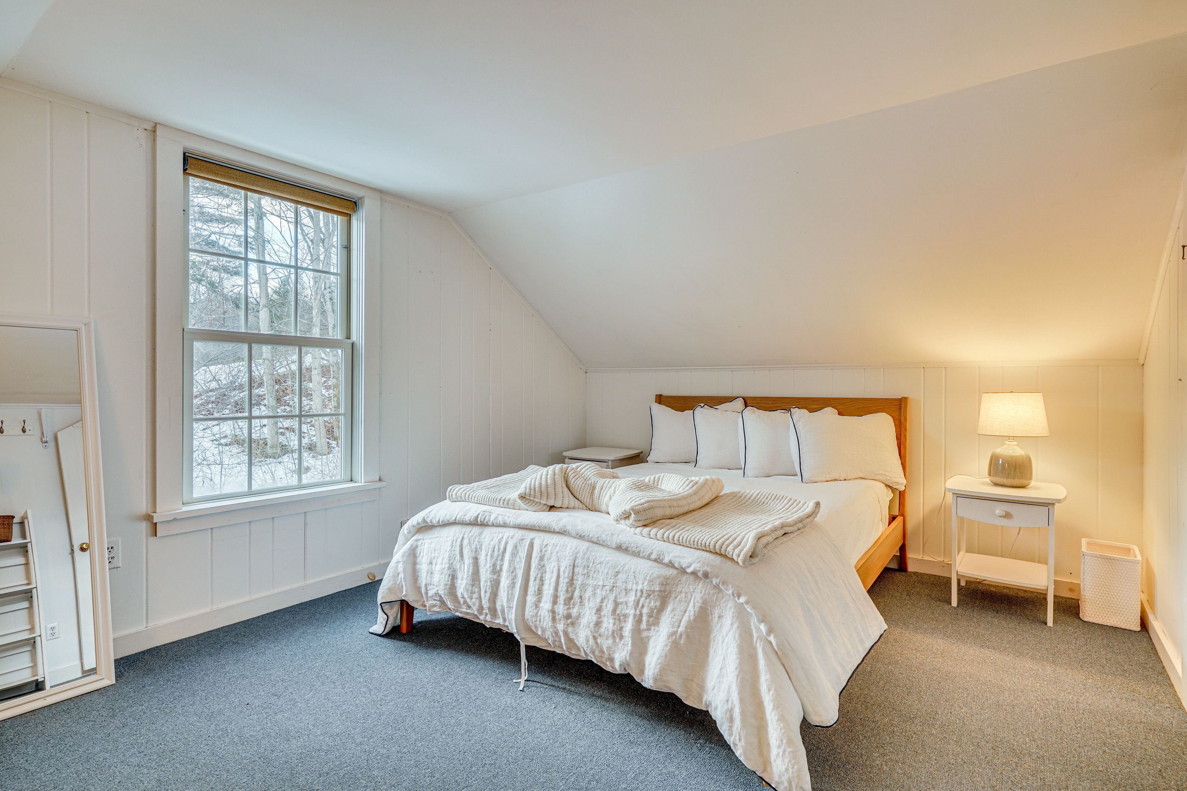 Bedroom 1 | Queen Bed | Linens Provided | 2nd Floor