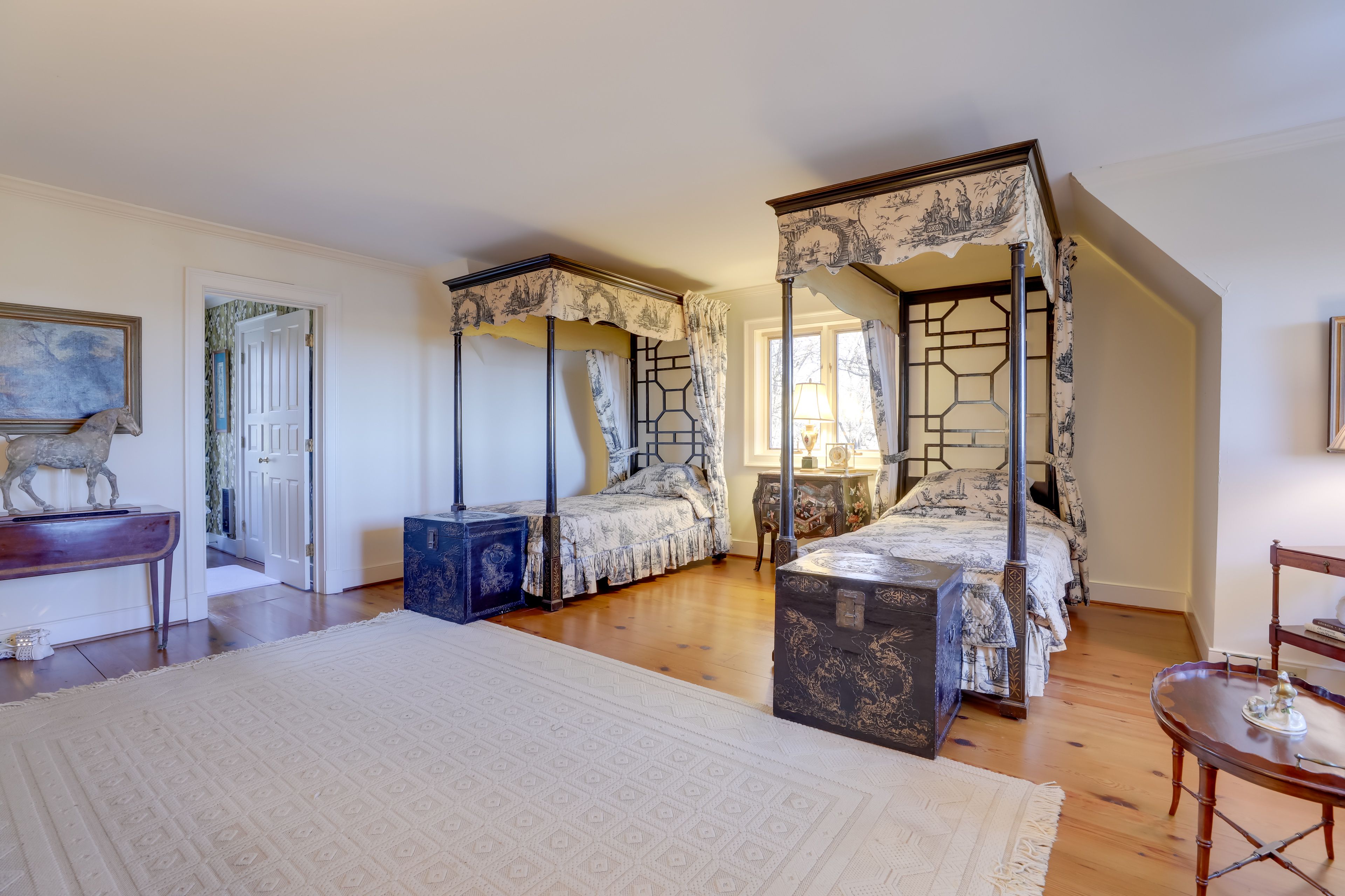 Bedroom 2 | 2 Twin Beds | 2nd Floor