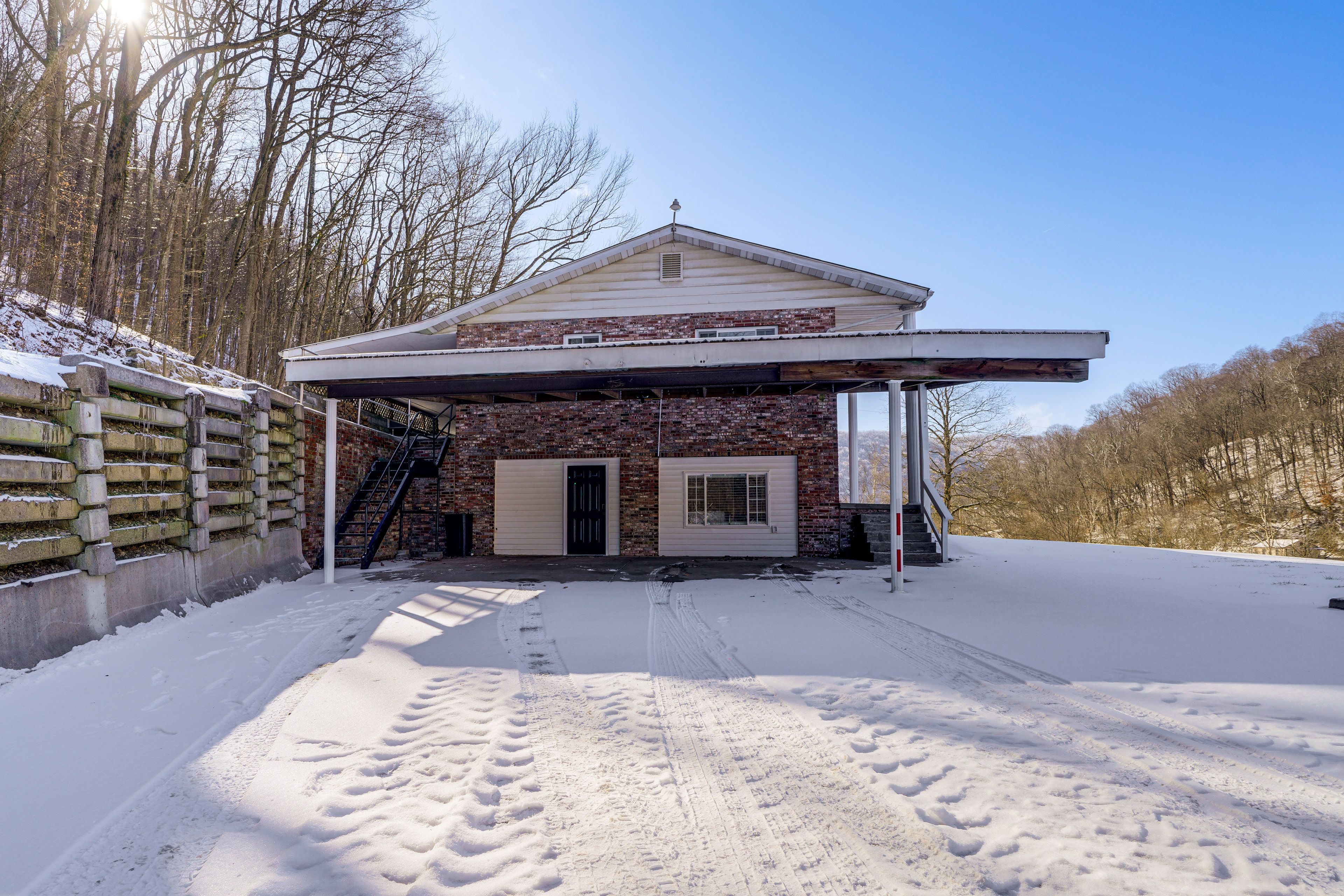 Property Surroundings