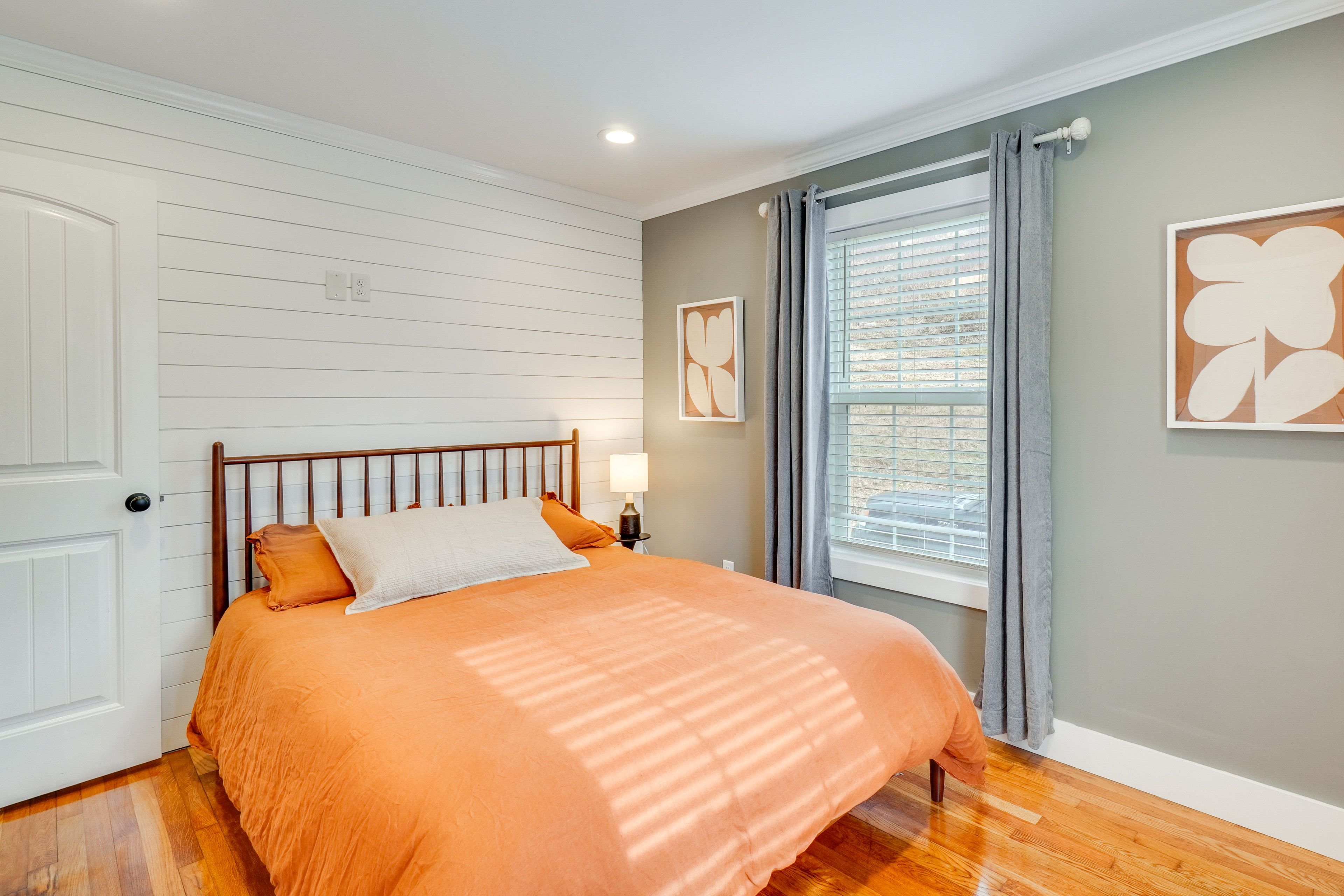 Bedroom 2 | Queen Bed | 2nd Floor
