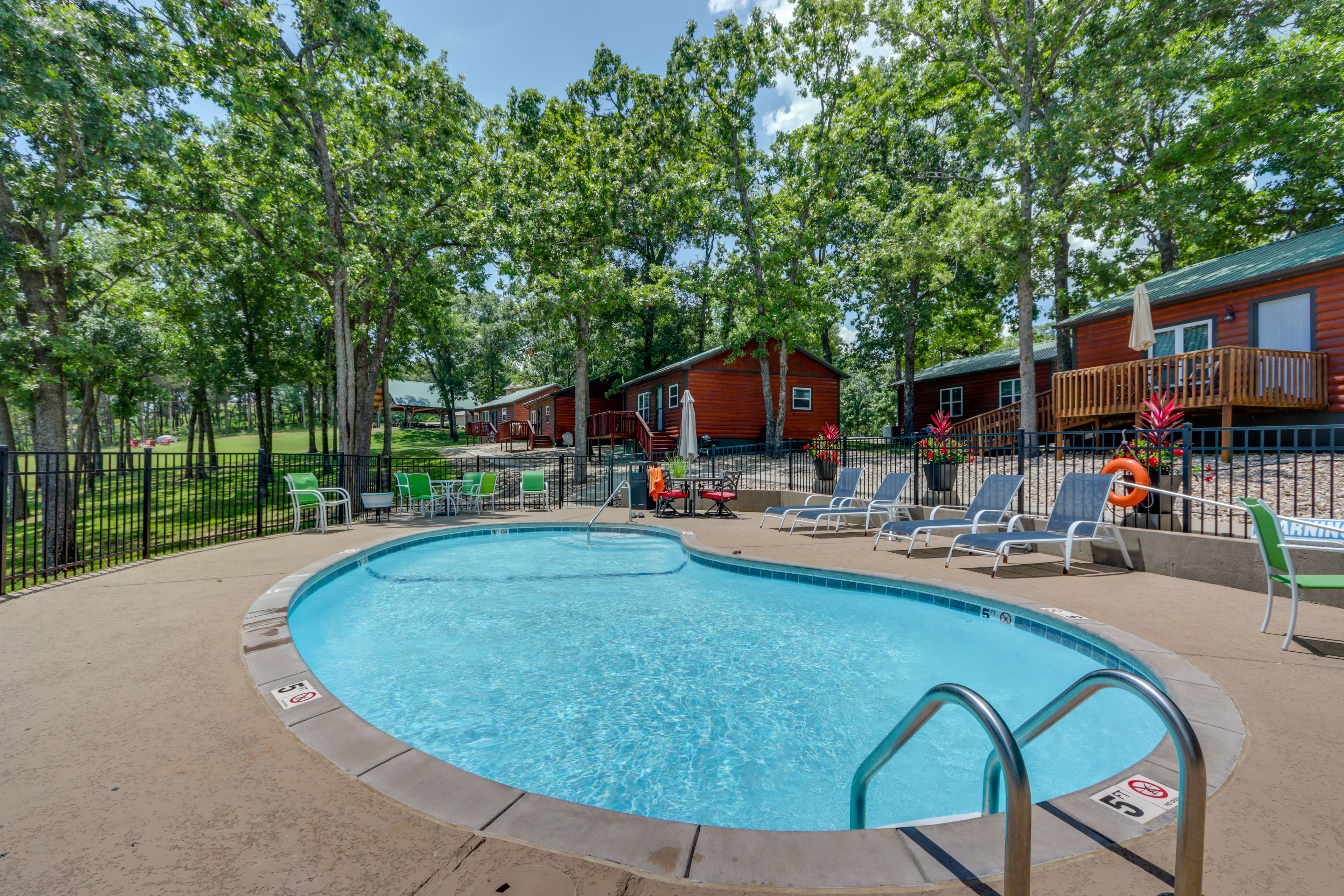 Woodcliff | Community Pool