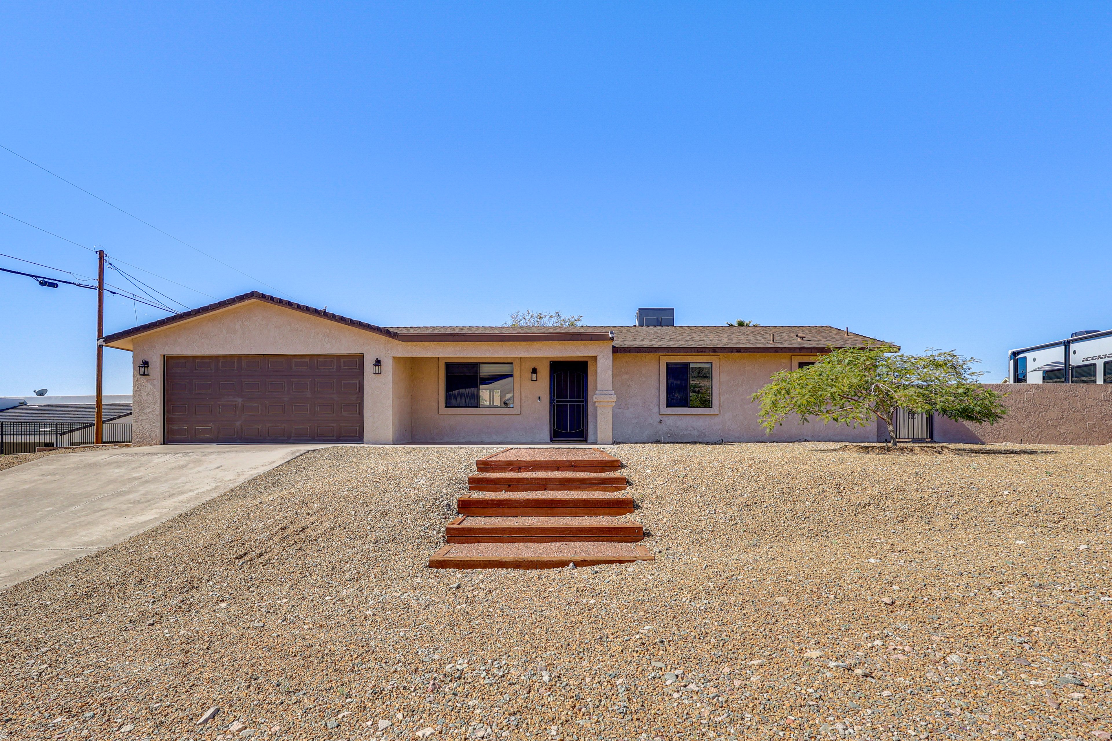 Exterior | Single-Story House | 6 Mi to London Bridge Beach