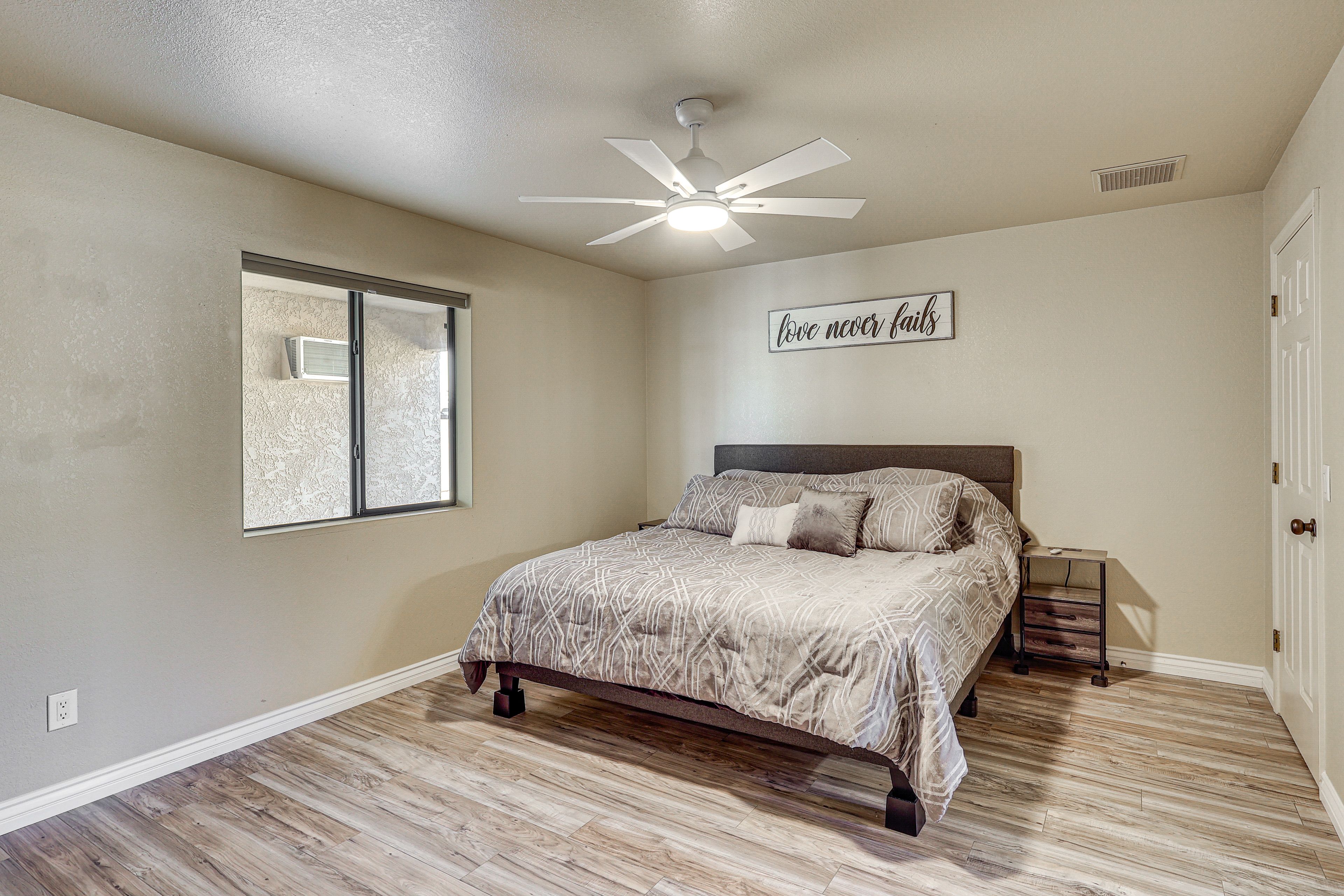 Bedroom 1 | King Bed