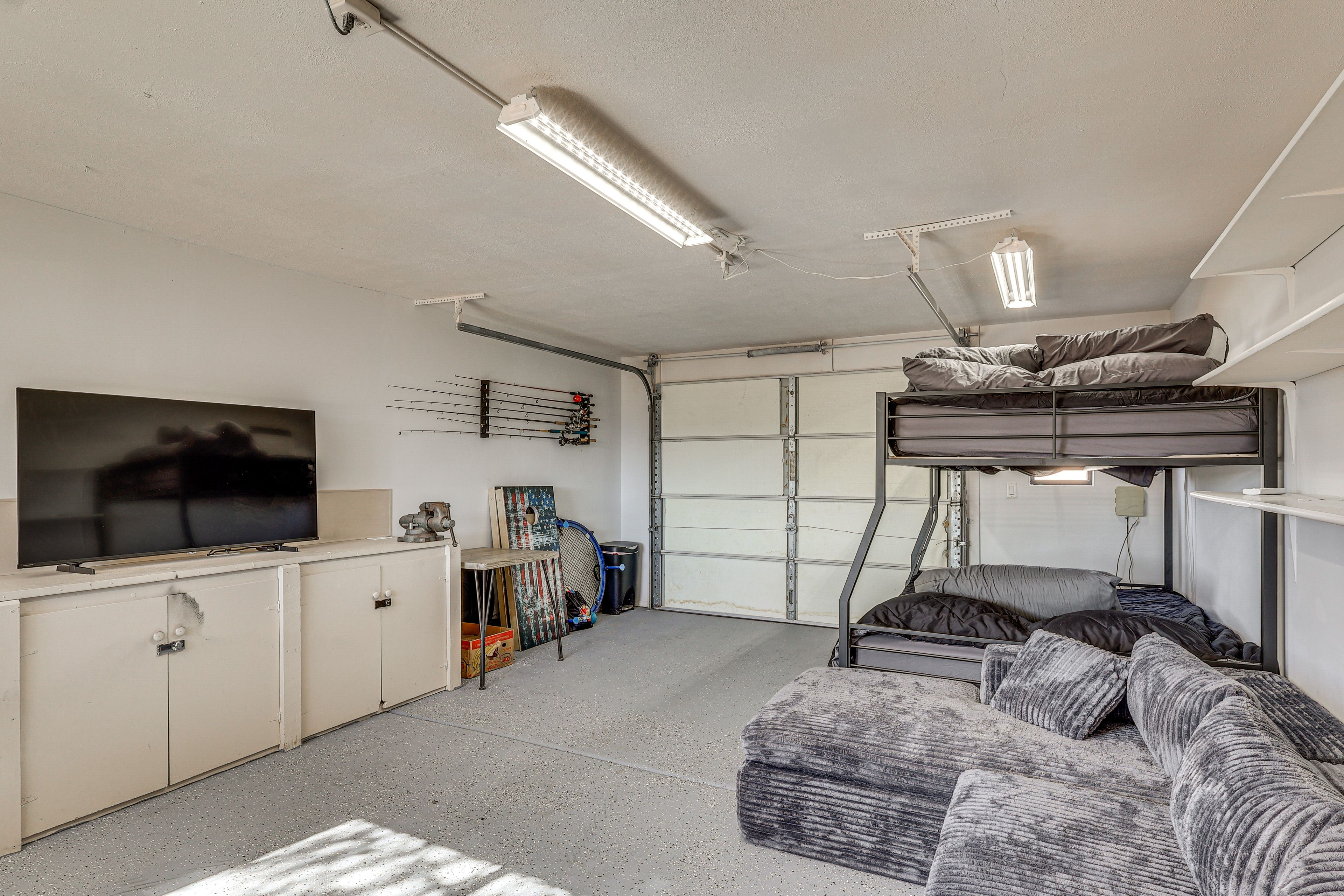 Bonus Room | Bunk Bed (Full/Queen) w/ Twin Trundle