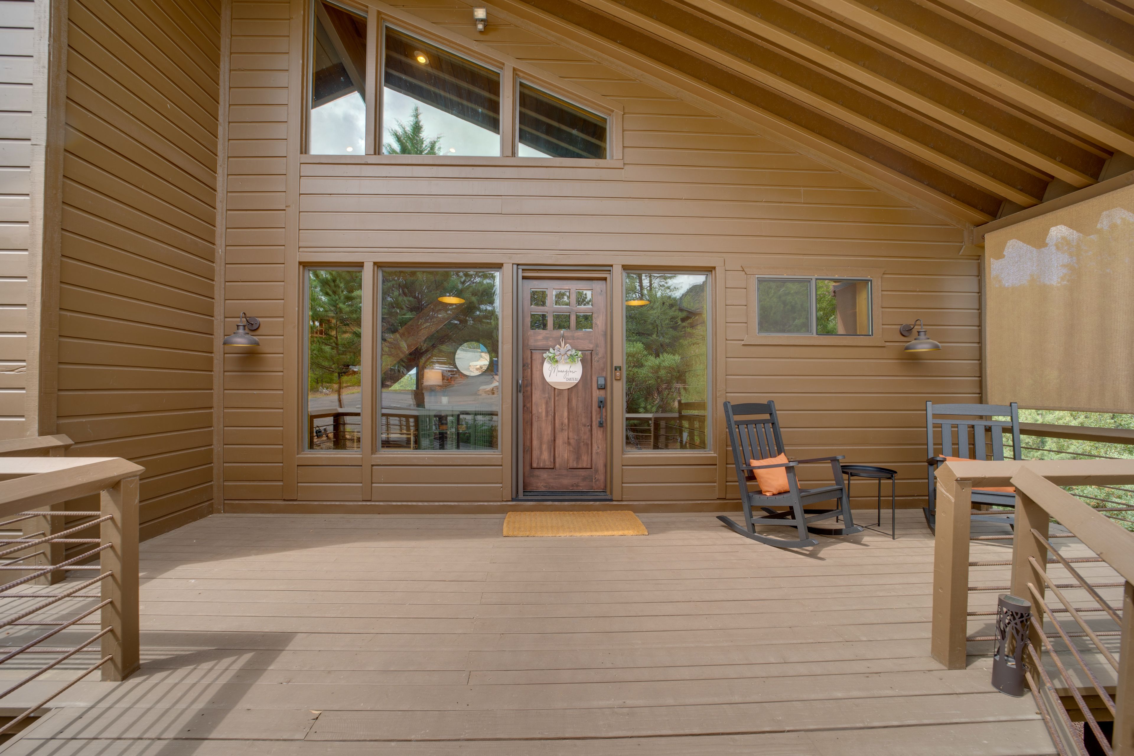 Front Deck | Entryway