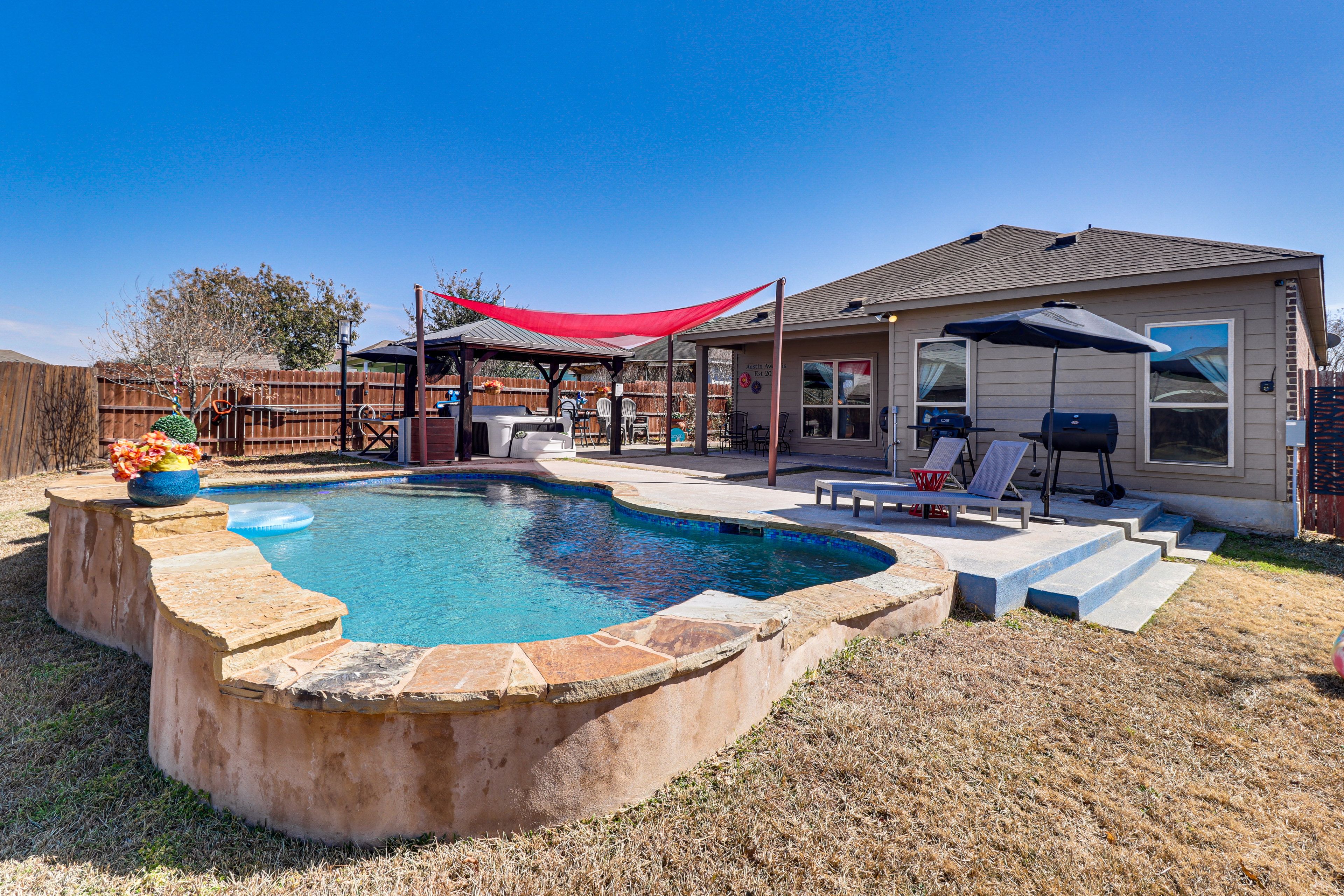 Del Valle Vacation Rental | 3BR | 2BA | 1,500 Sq Ft