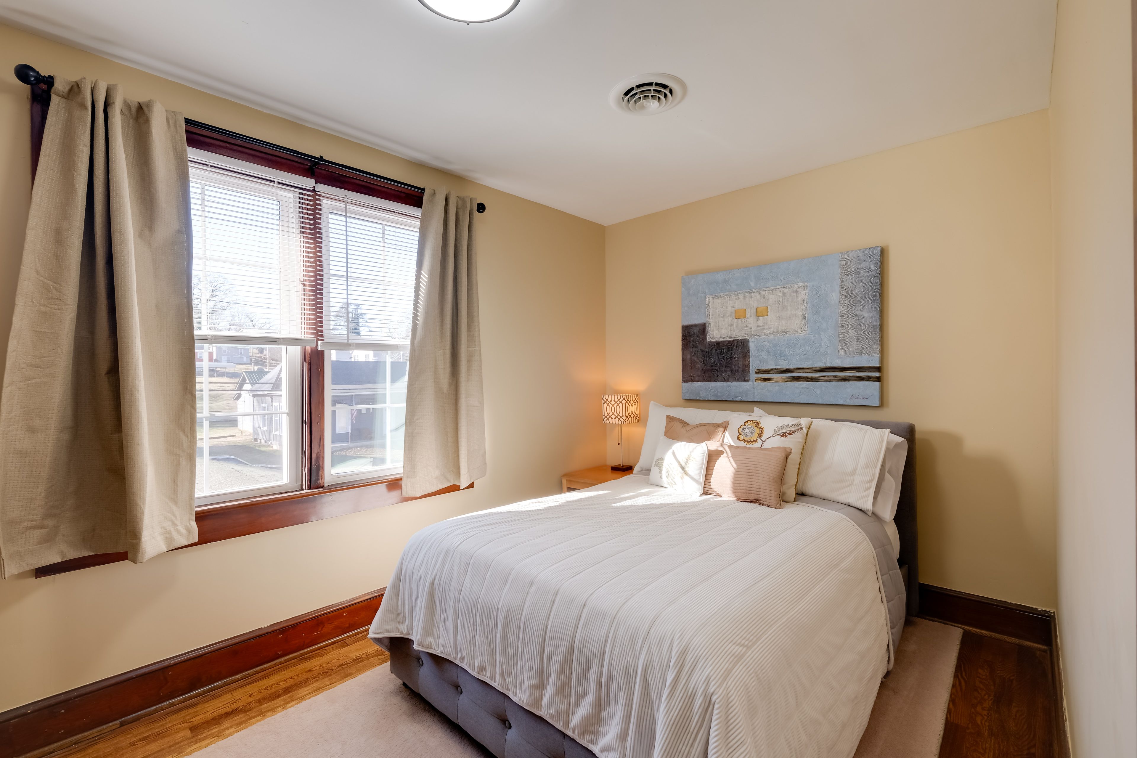 Bedroom 3 | Full Bed | 2nd Floor