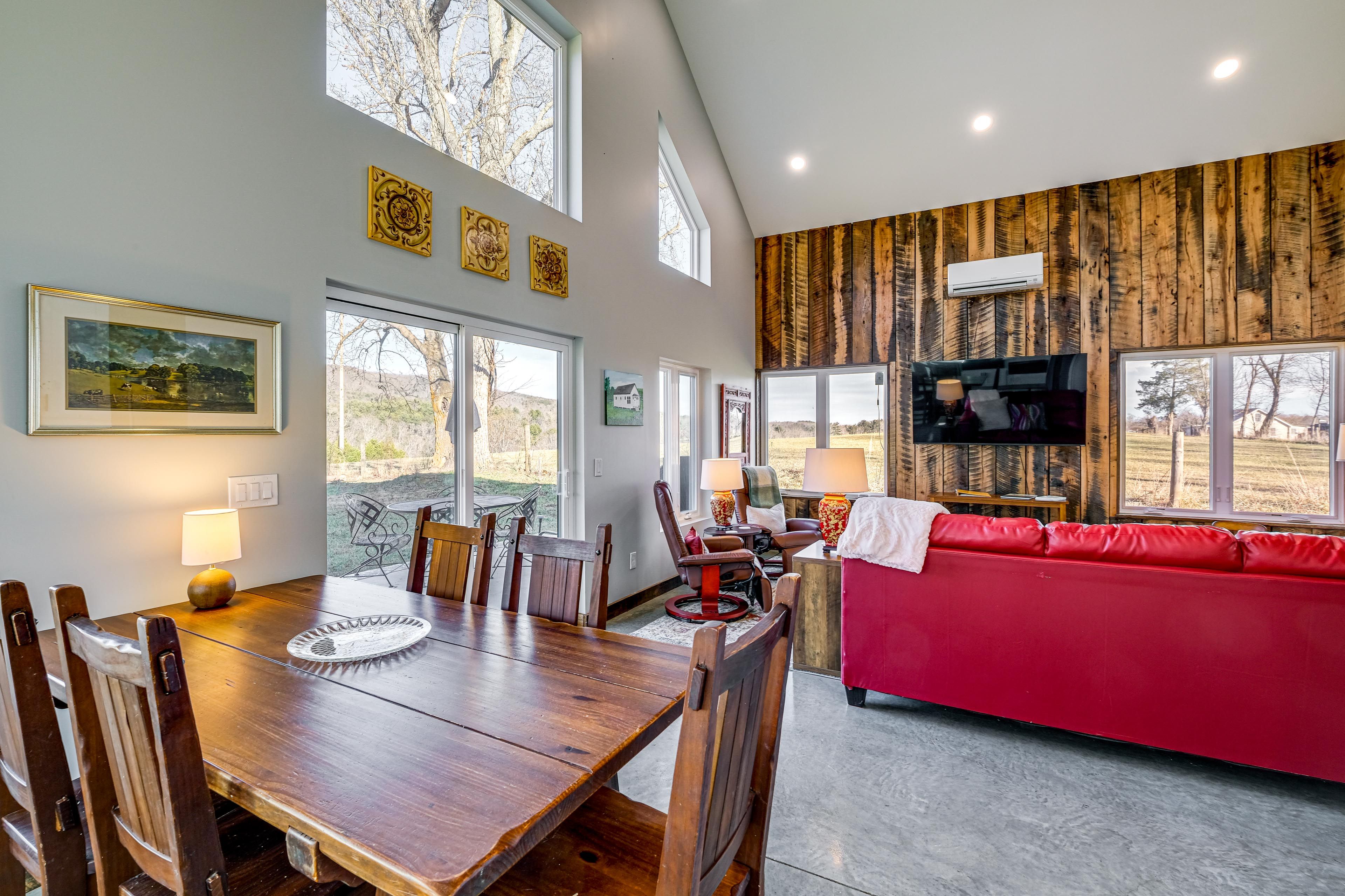 Dining Area | 1st Floor