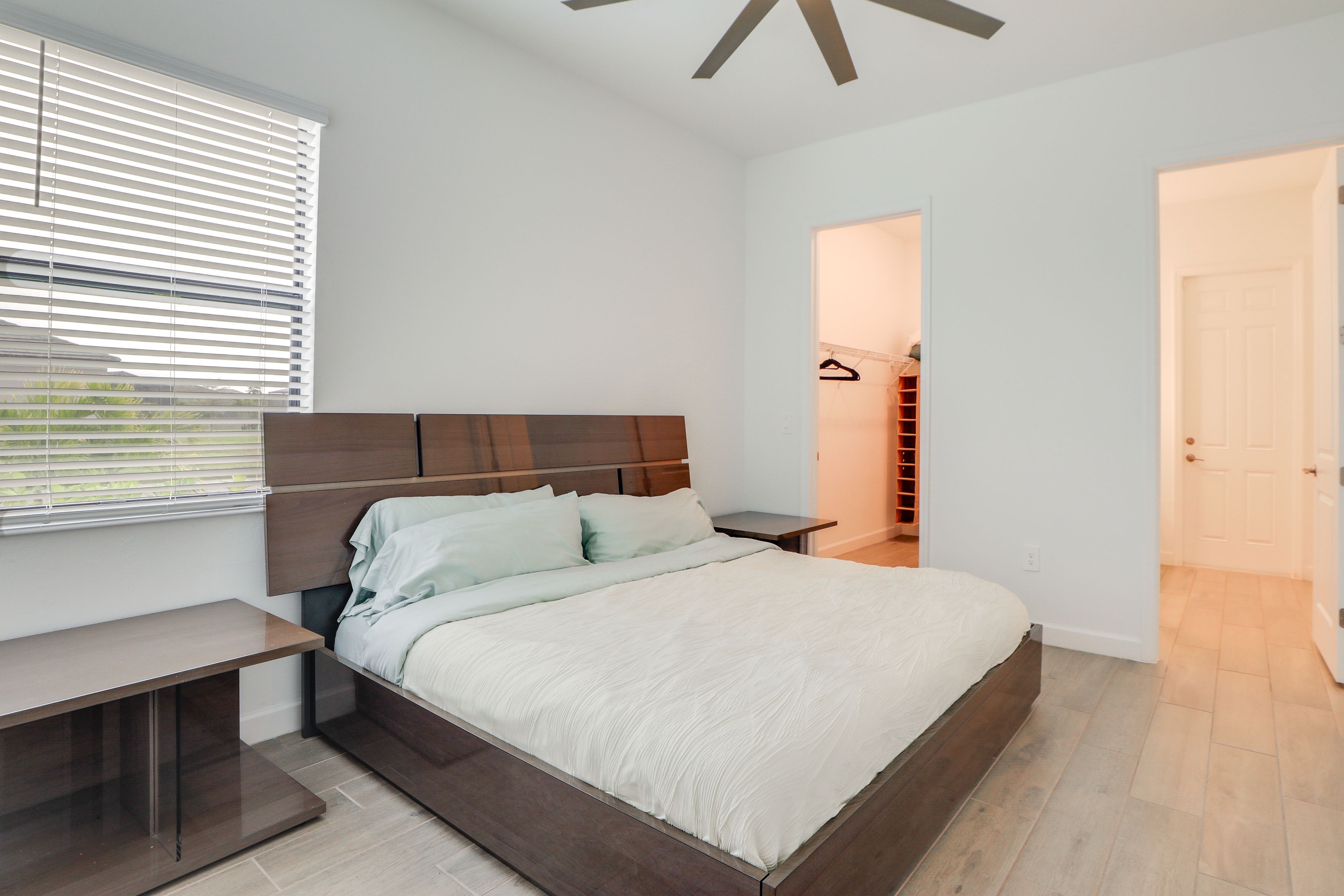 Bedroom 4 | King Bed