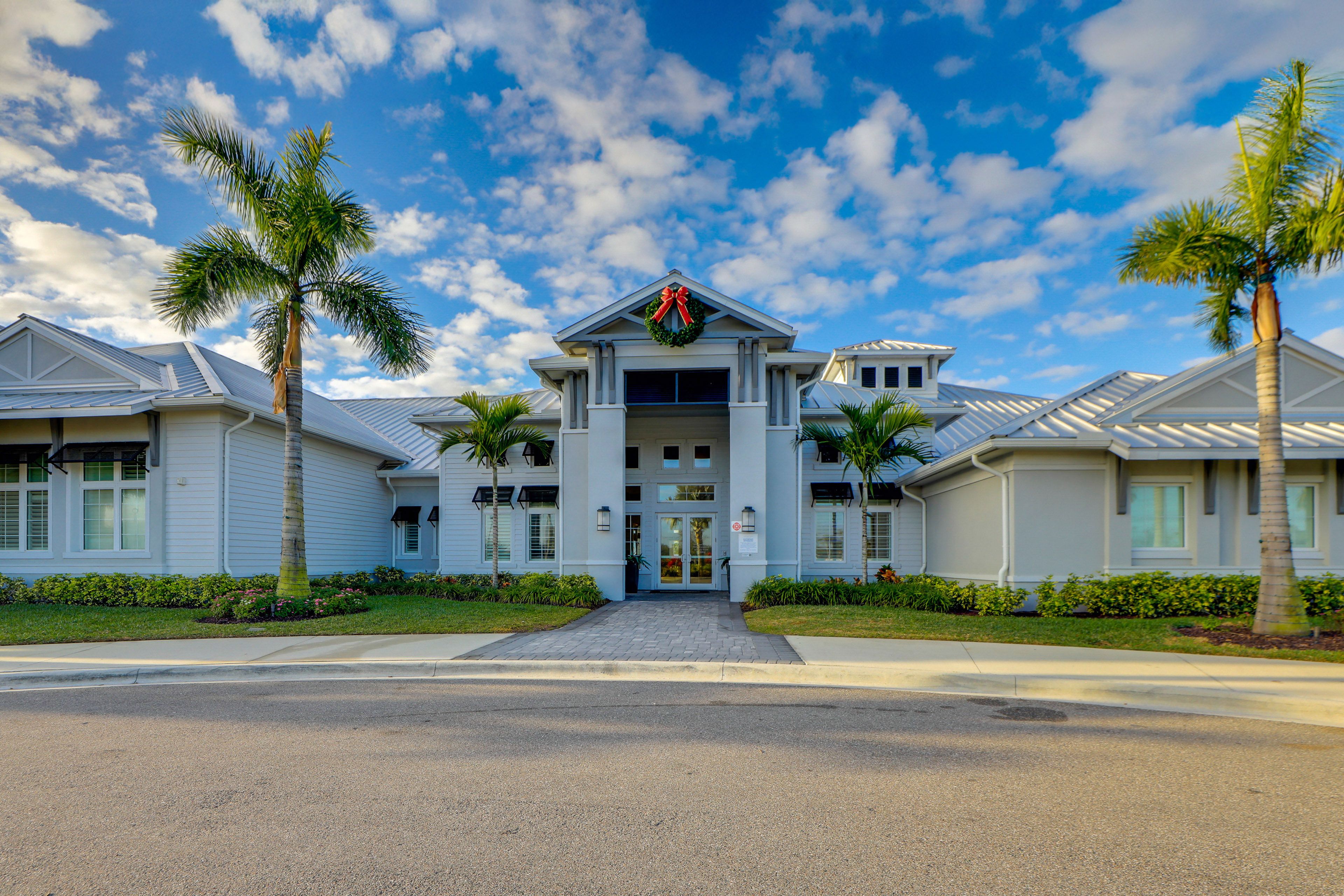 Community Amenities | Lorraine Lakes Community