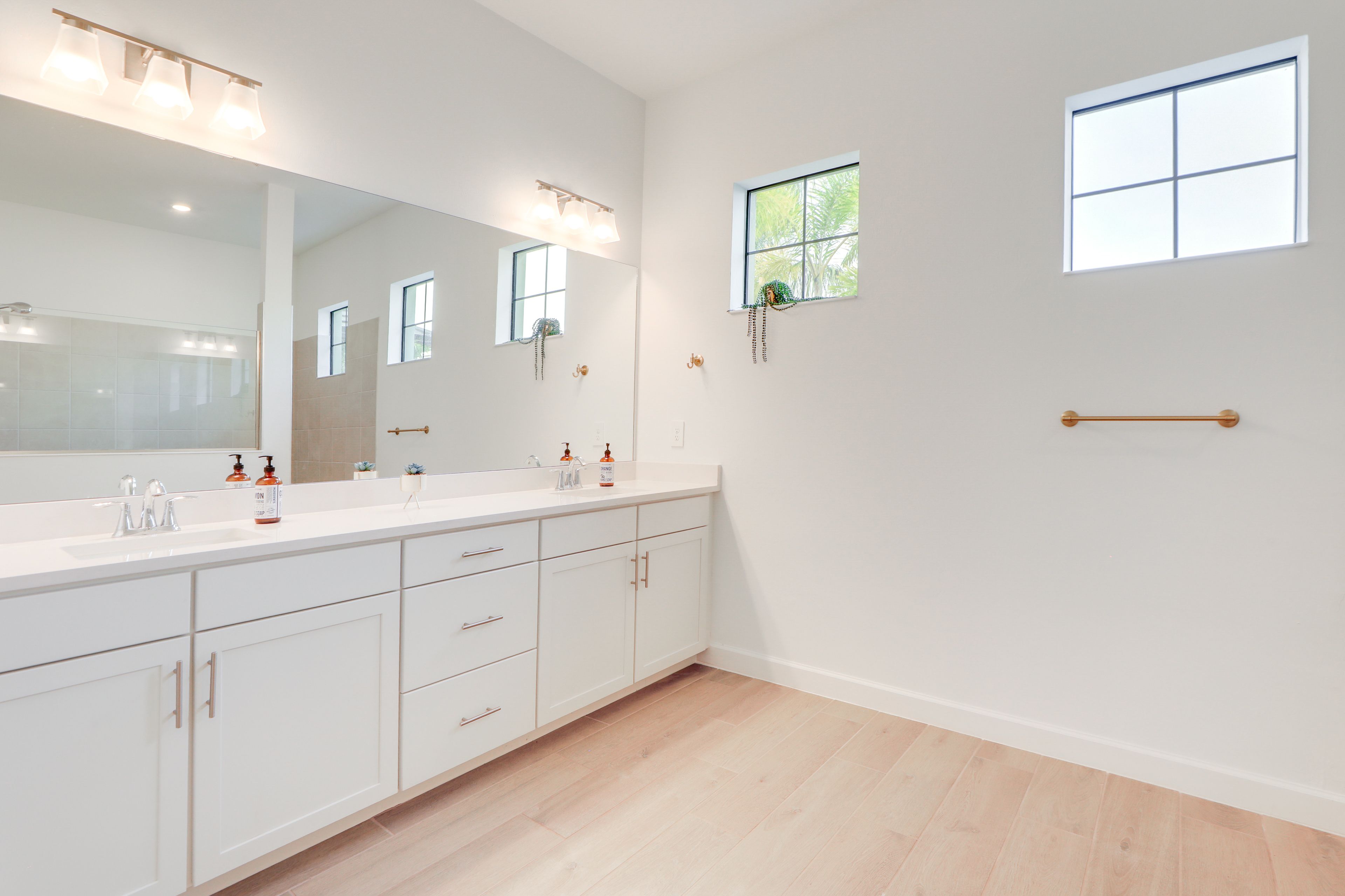 En-Suite Bathroom | Walk-In Shower & Closet