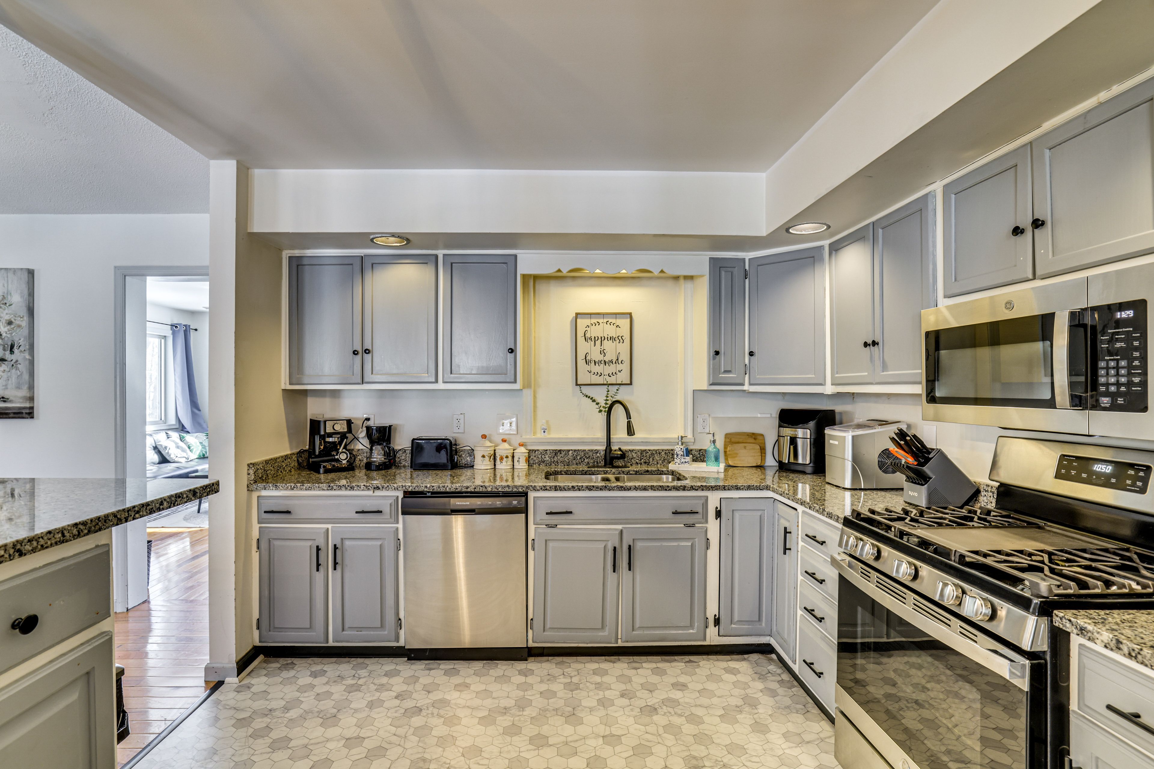 Main Kitchen | Upper Level