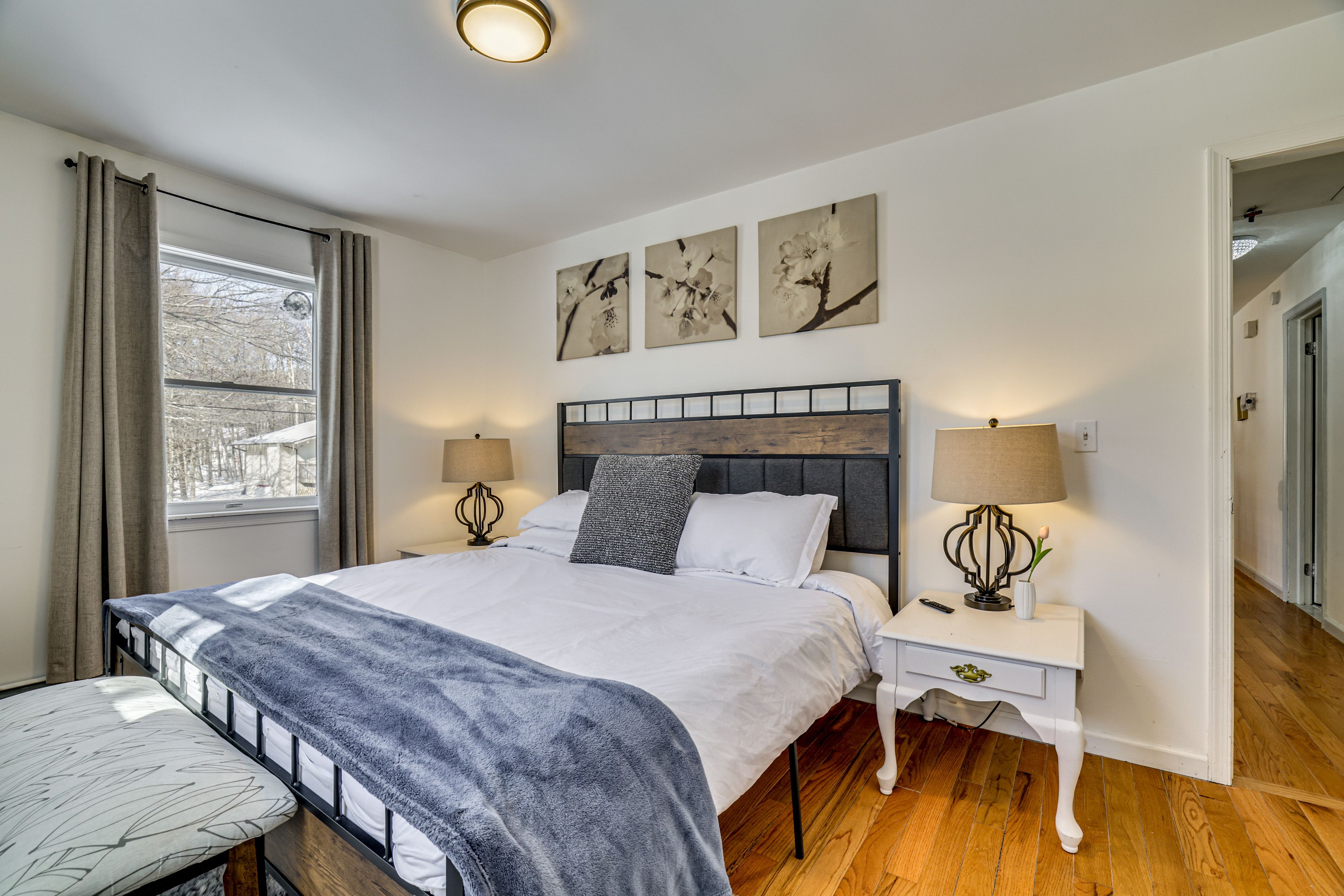 Bedroom 1 | Upper Level | King Bed