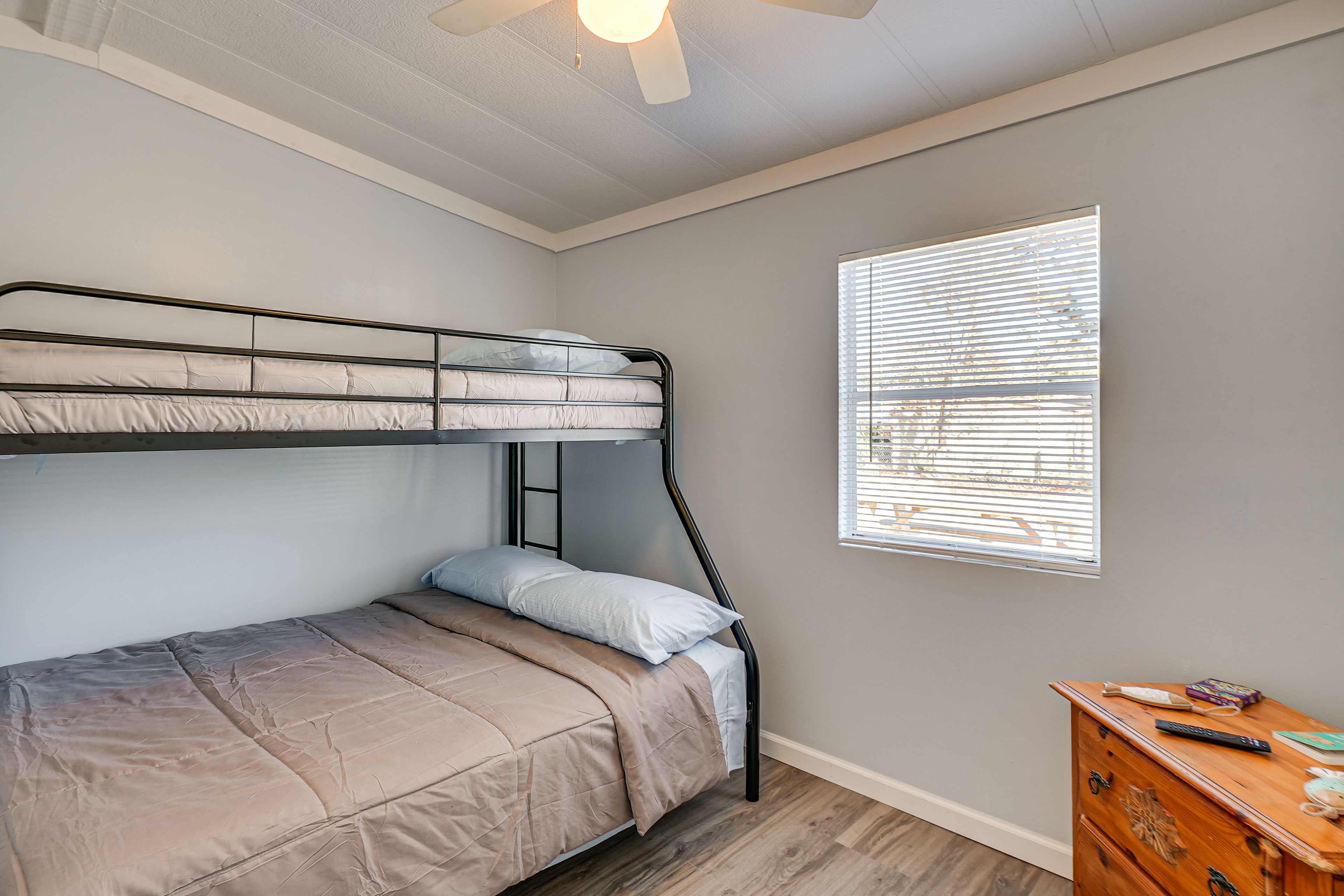 Bedroom 3 | Bunk Bed (Twin/Full) | Smart TV