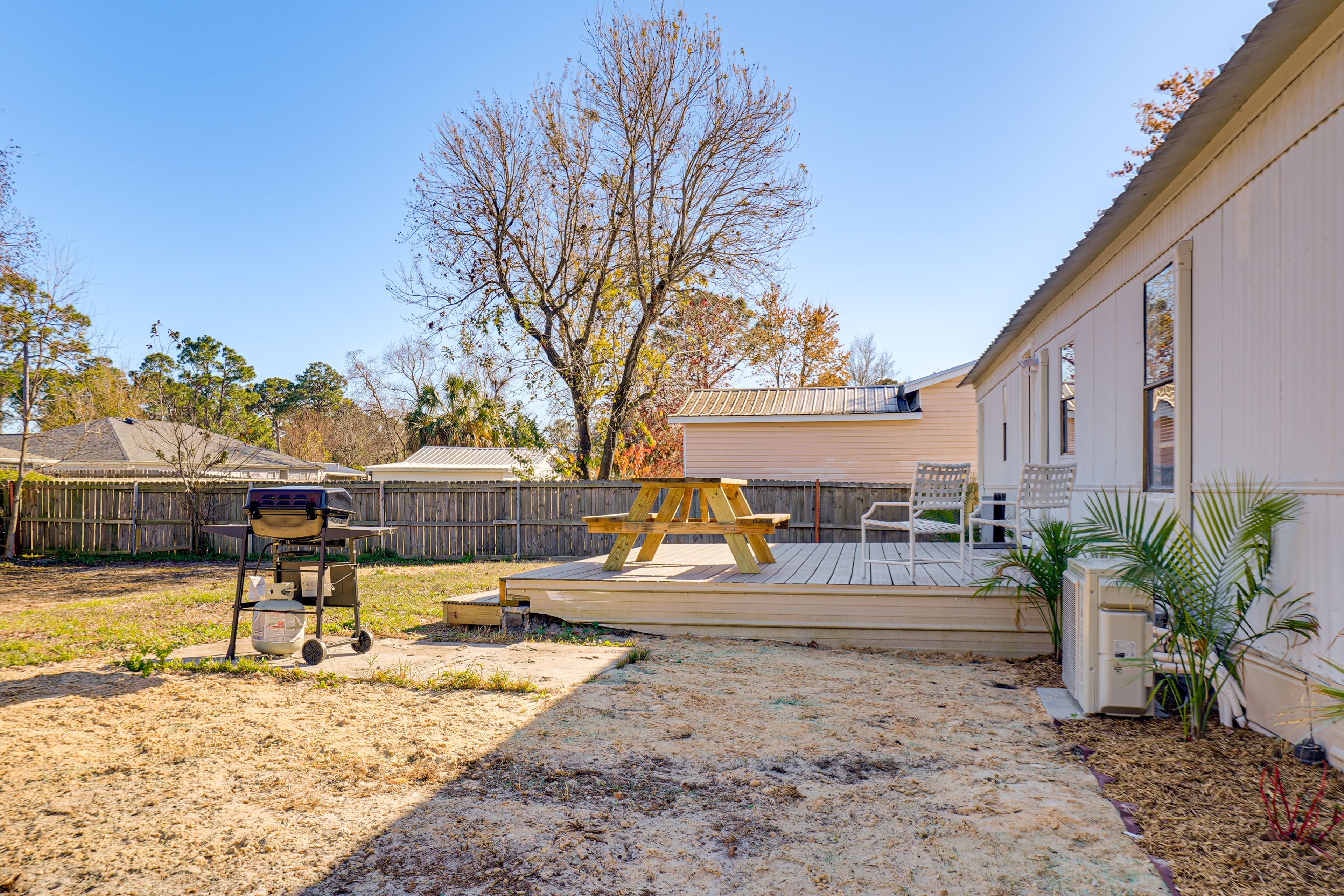 Fenced Backyard | Gas Grill