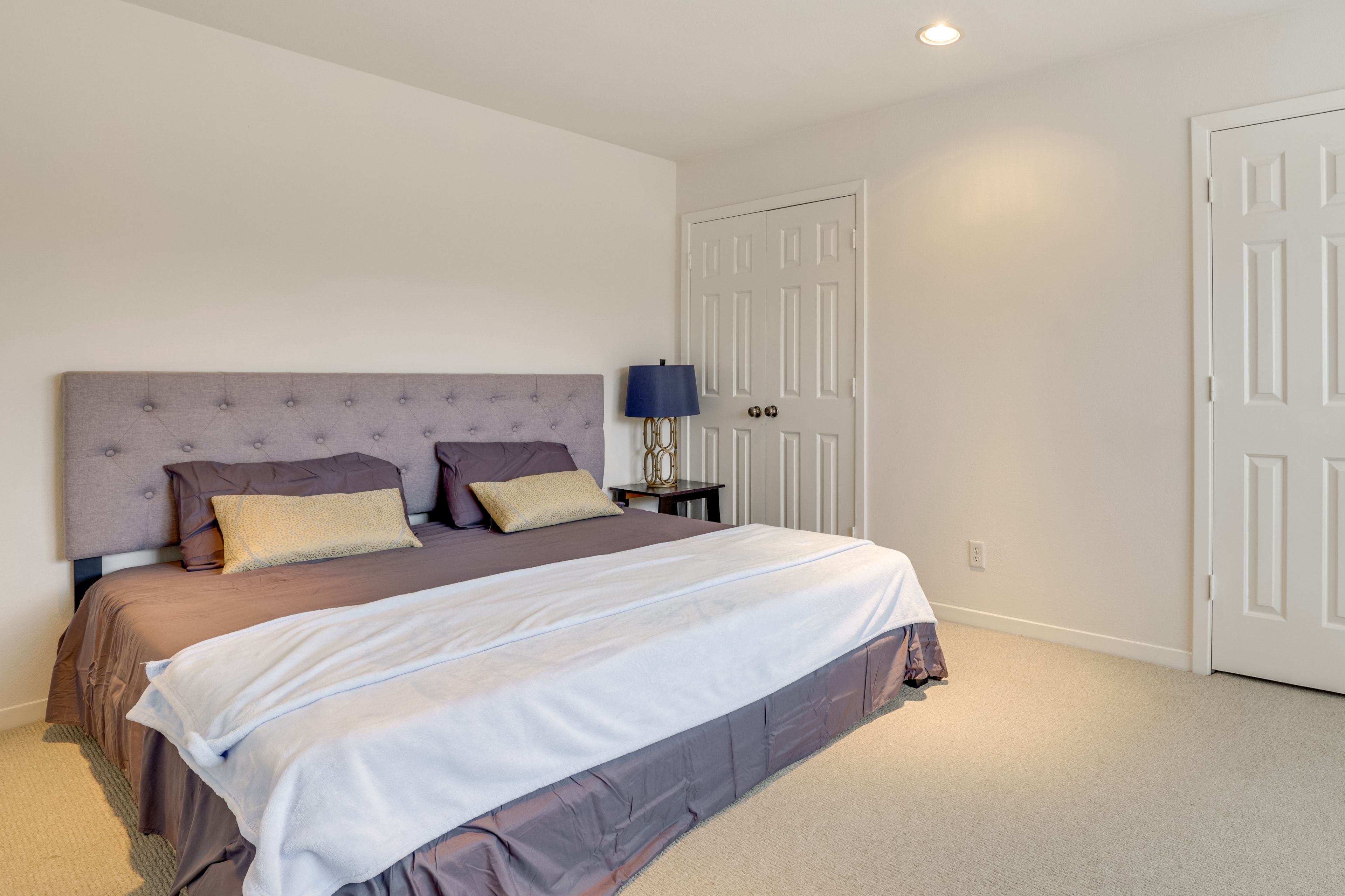 Bedroom 2 | King Bed | 2nd Floor