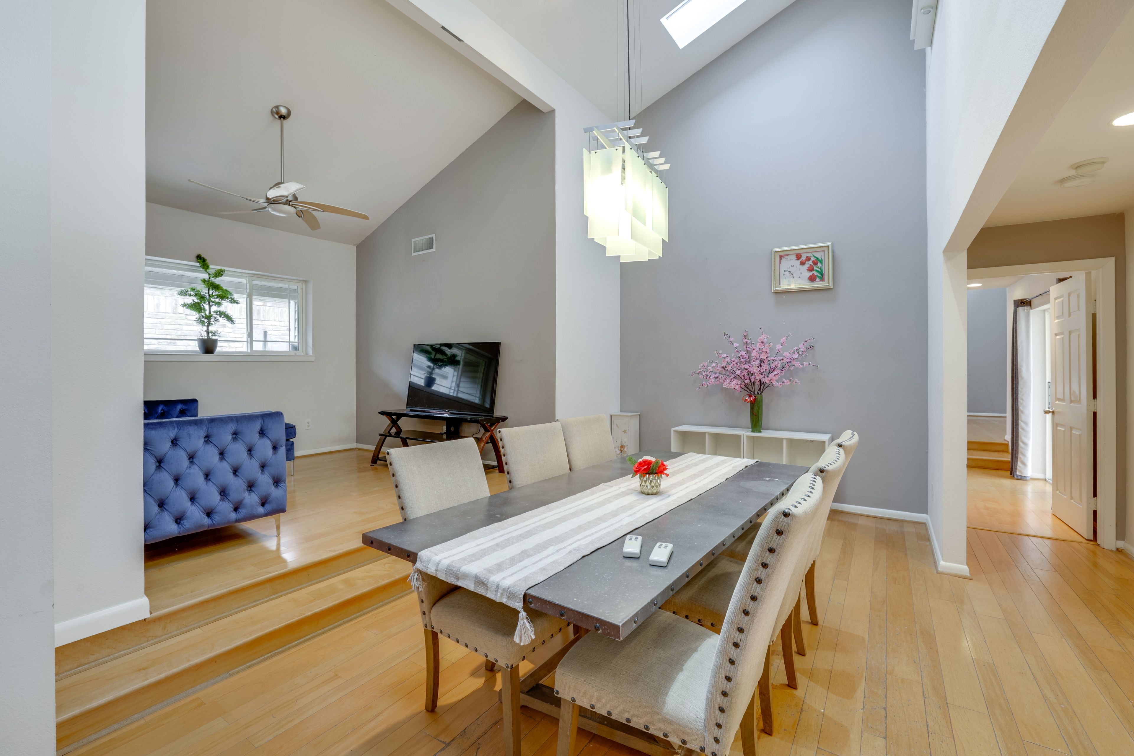 Dining Area | 1st Floor