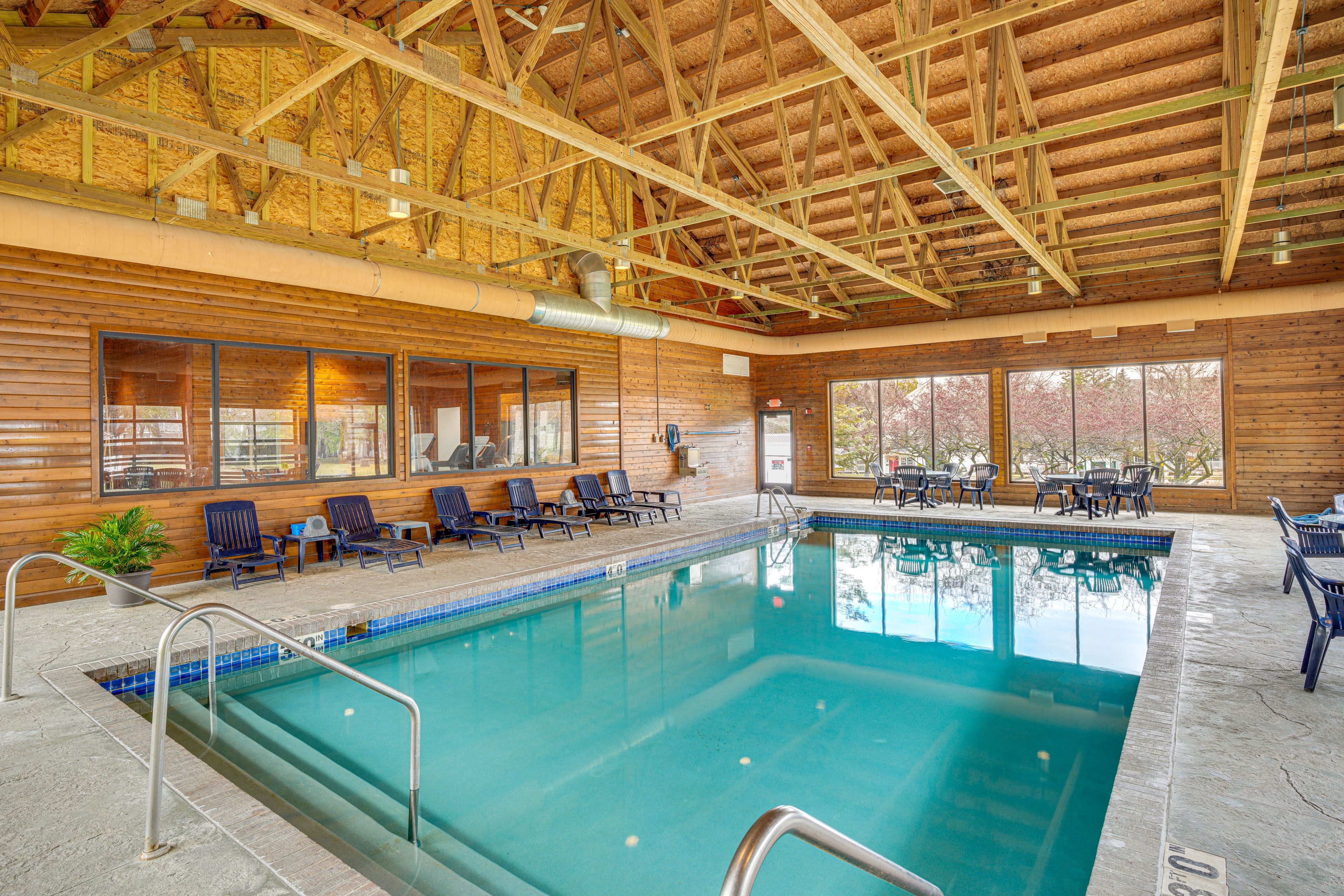 Victorian Inn | Community Amenities