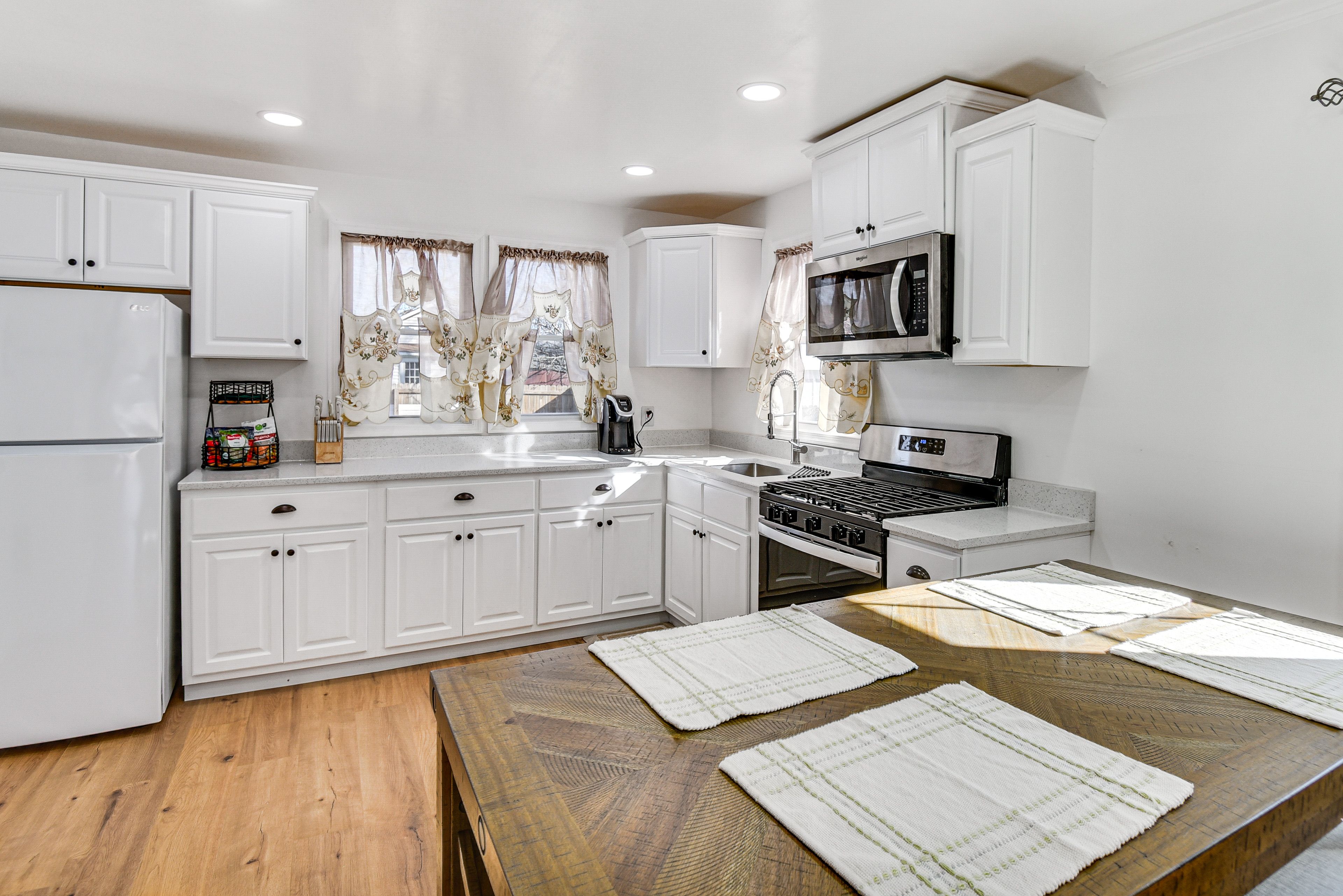 Dining Area | Dishware & Flatware